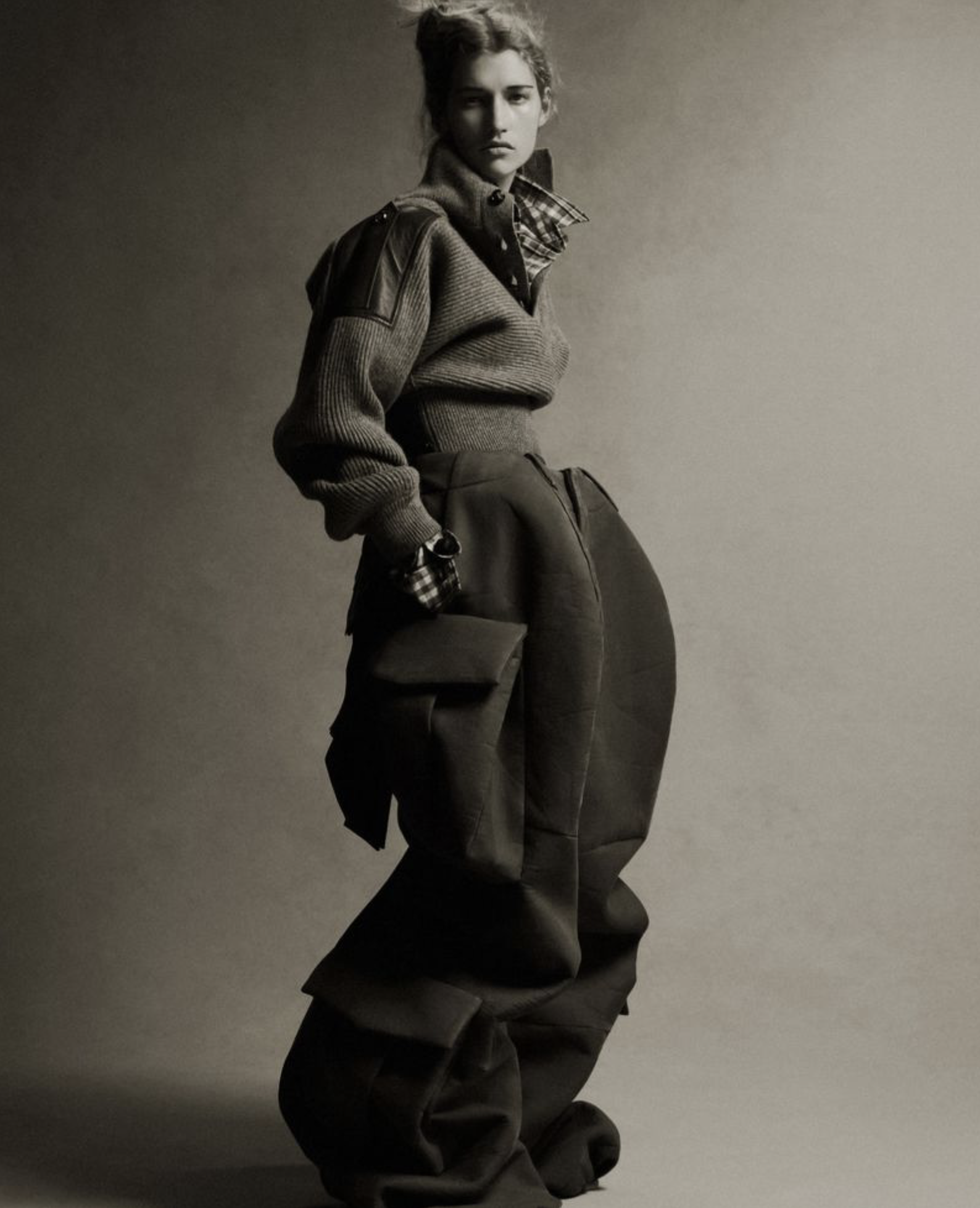 Apolline-Rocco-Fohrer-by-Sonia-Szostak-for Harpers-Bazaar-US-December-2025-30.png