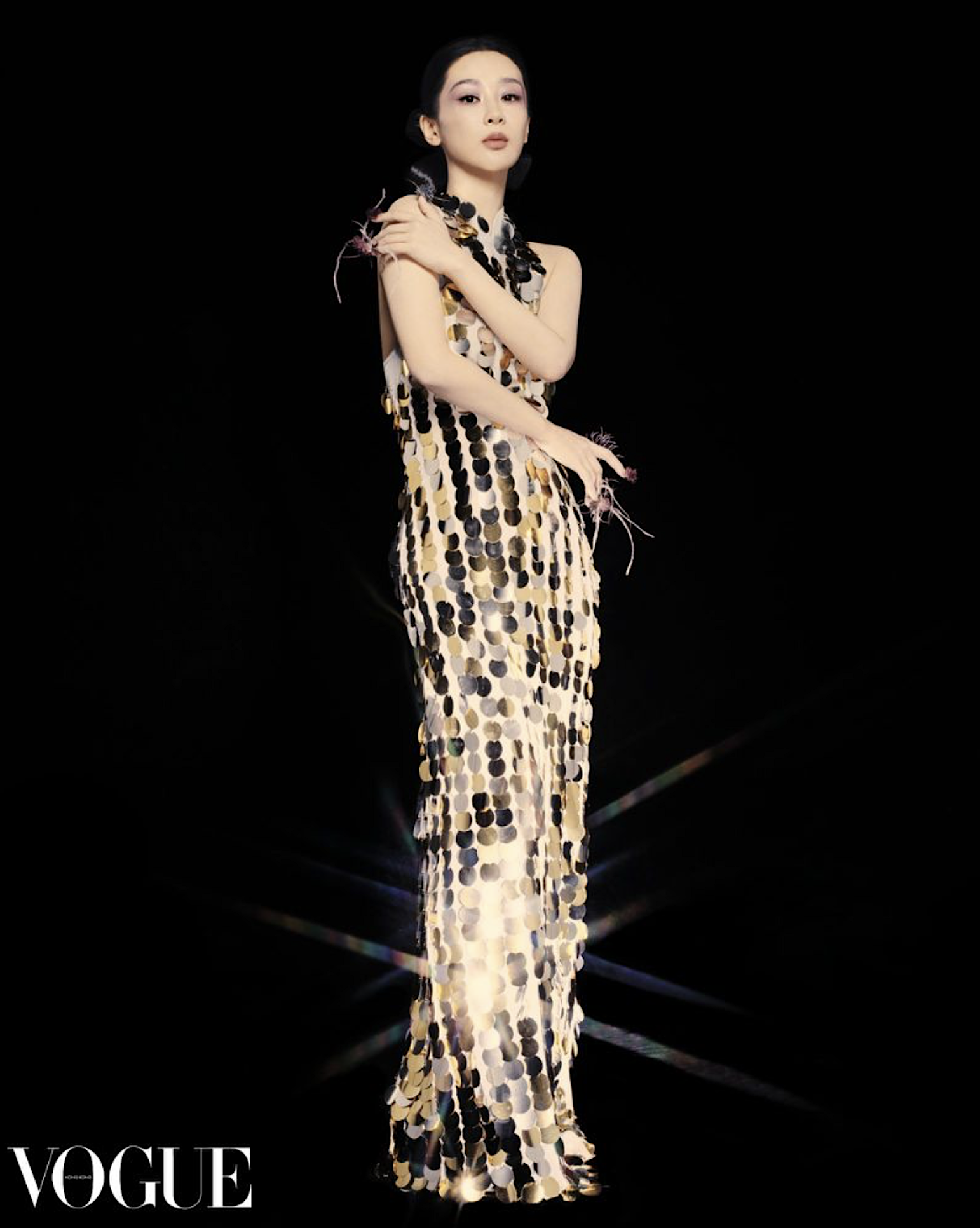 Yang-Zi-by-Leslie-Zhang-Vogue Hong-Kong-January-2026-4.png