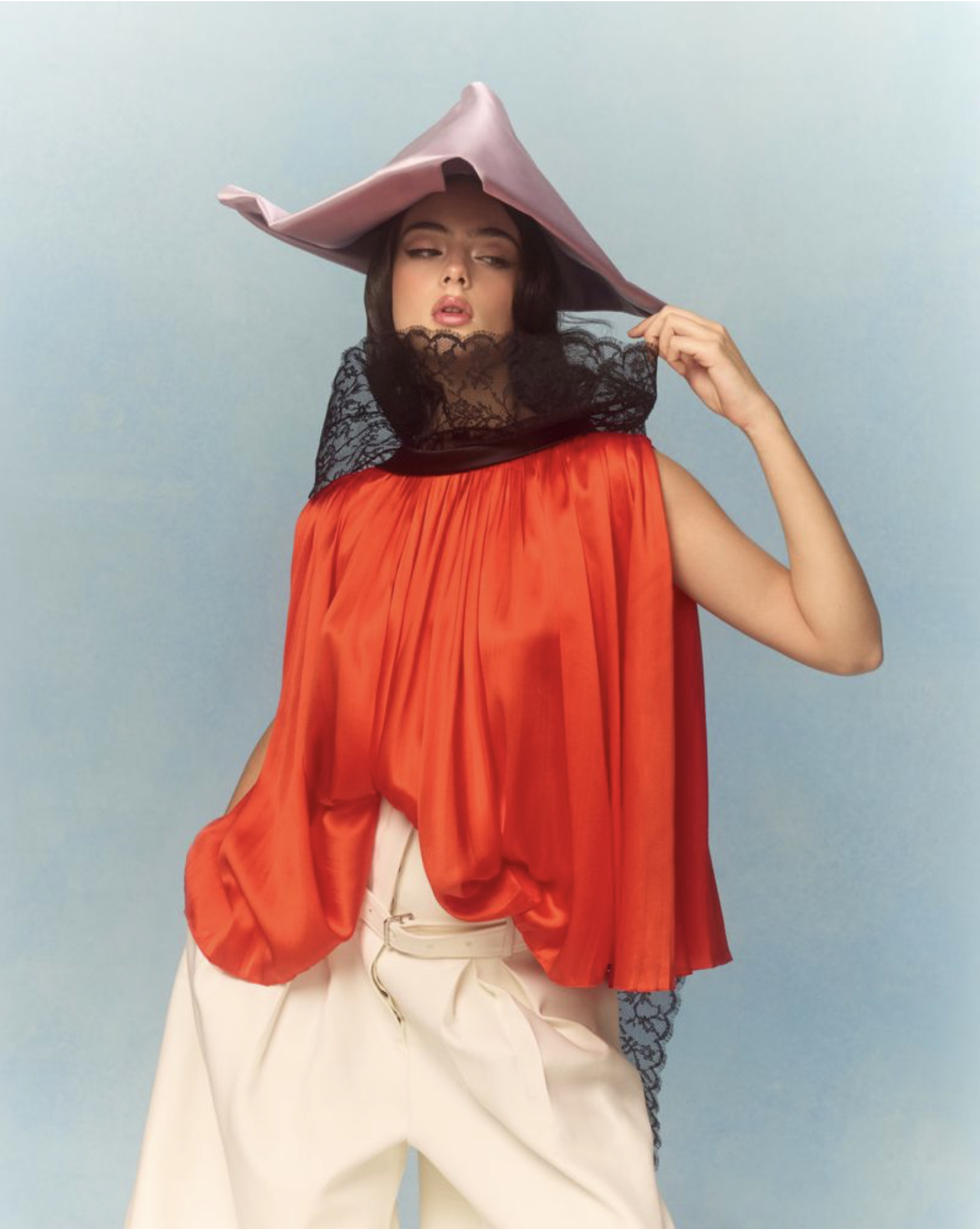 Deva-Cassel-by Riccardo-Apostolico-Harpers-Bazaar-Turkey-March-2026-3.png