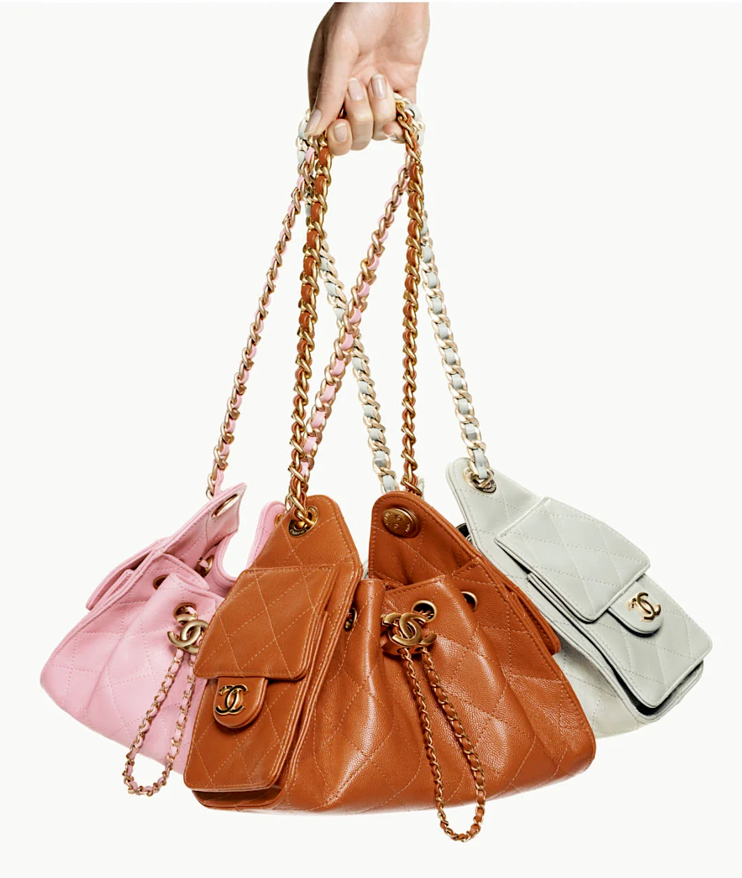 Margot Robbie-by-Craig-McDean-Chanel-25-Handbag-2026-10.png