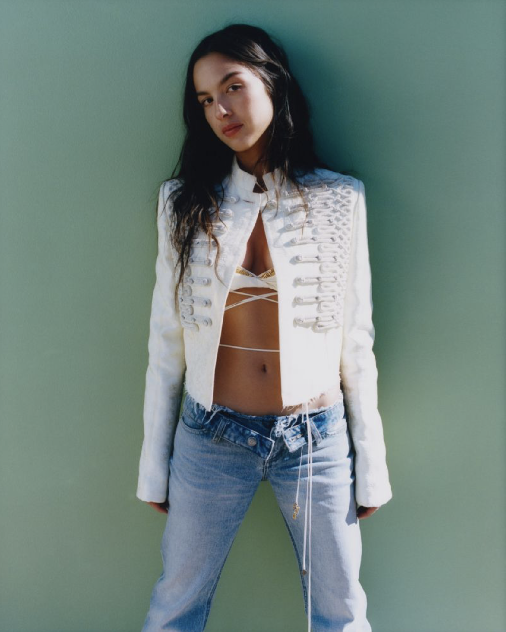 Olivia-Rodrigo-by-Laura-Jane-Coulson-British-Vogue-April-2026-6.png