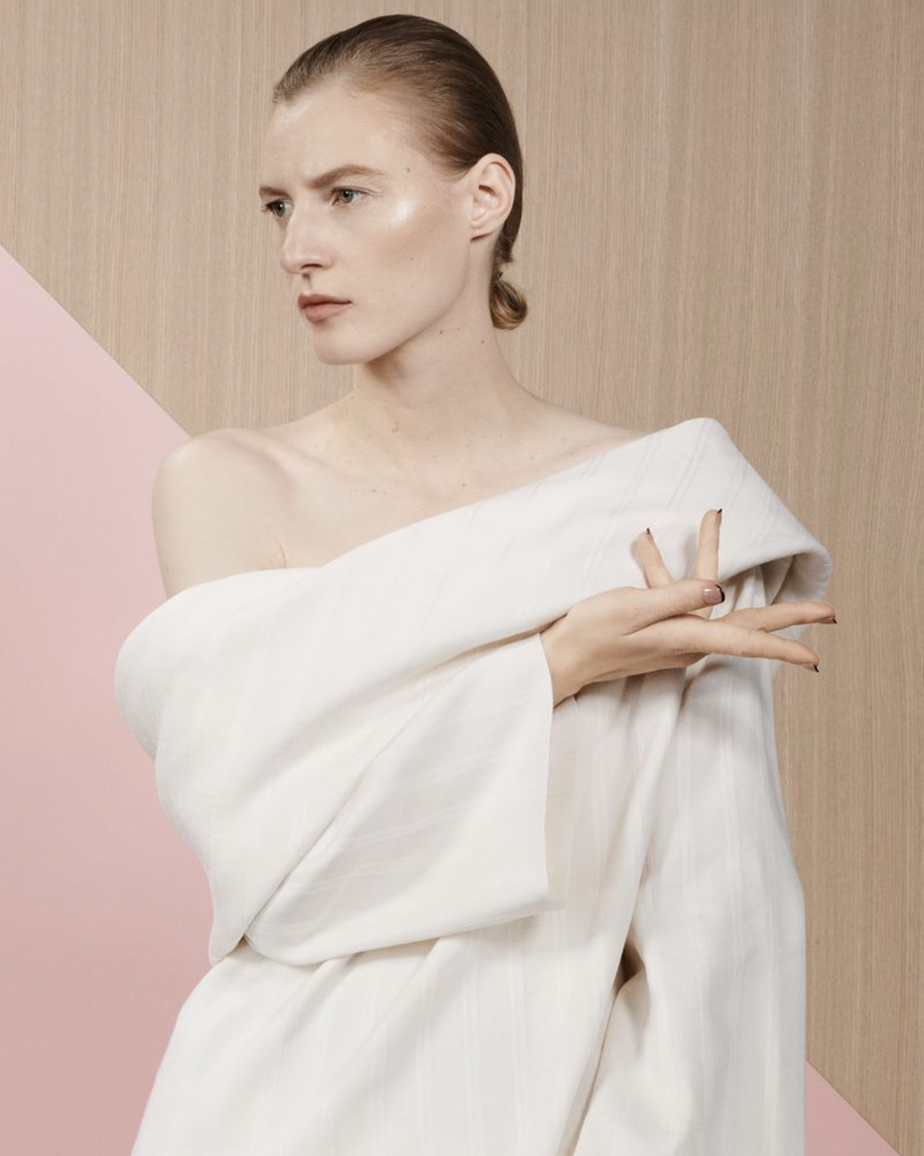 Julia-Mobis-by-Craig-McDean-HTSI-April-12-2026-6.png
