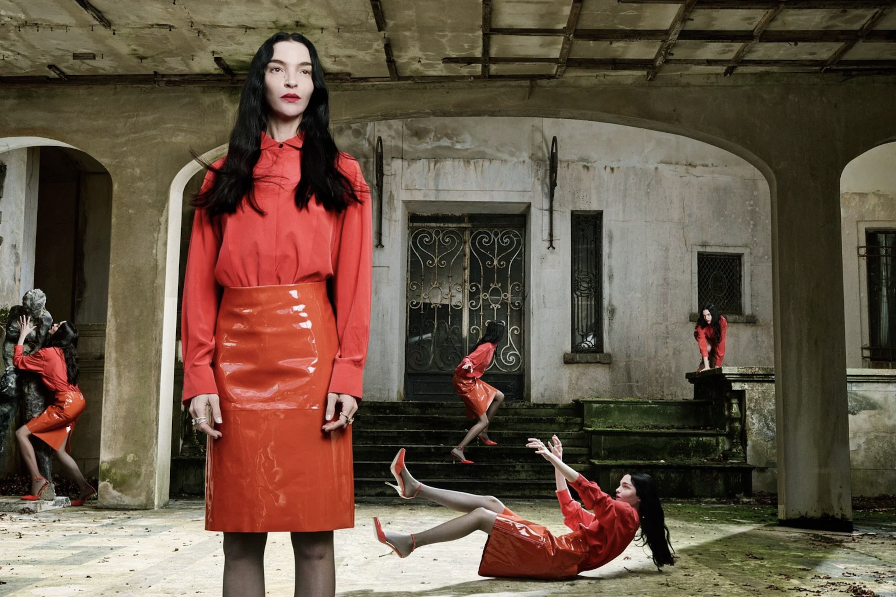 Mariacarla Boscono Covers Vogue Italia May 2026 by Carlijn Jacobs Mariacarla Boscono Covers Vogue Italia May 2026 by Carlijn Jacobs