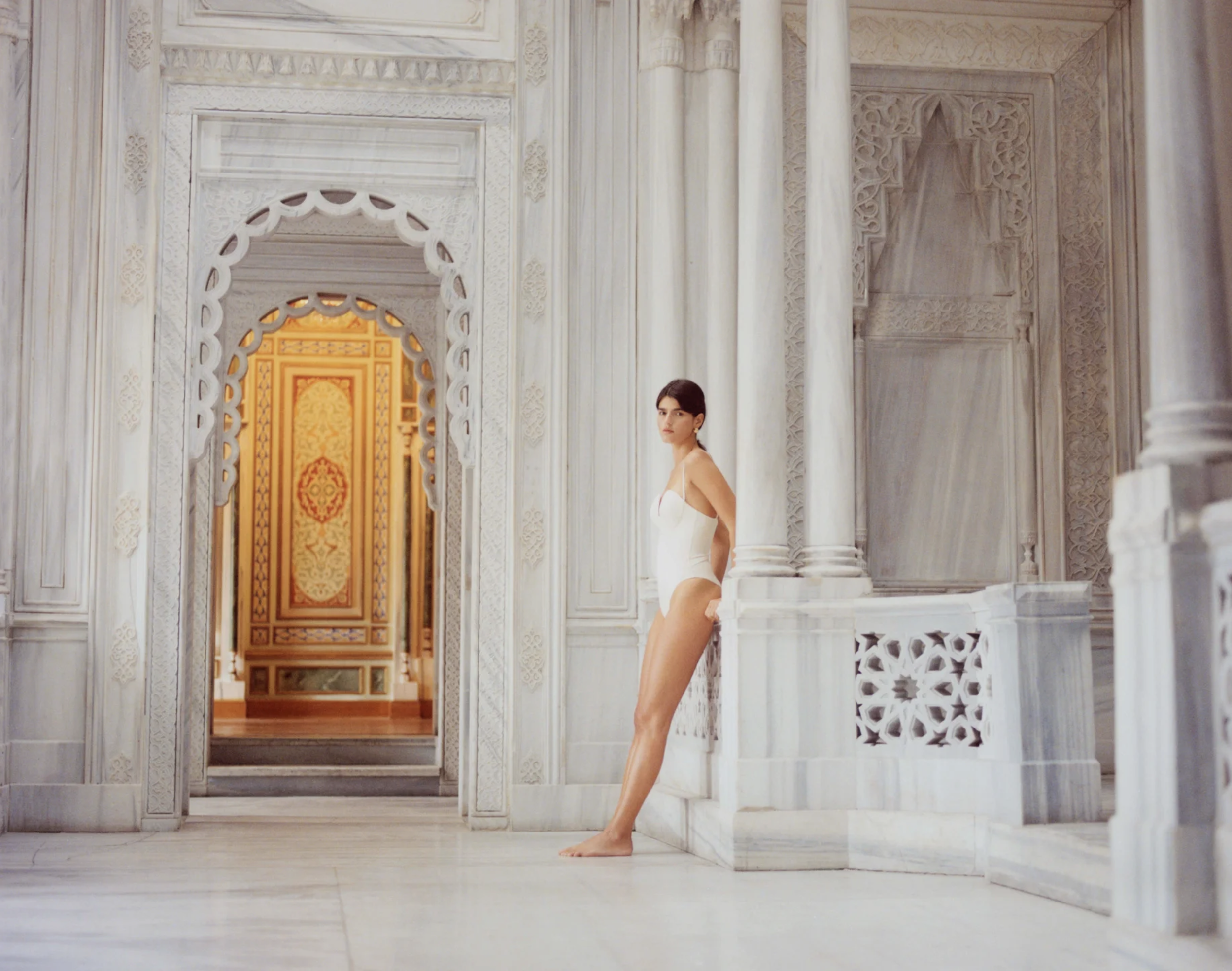 Paula-Anguera-by-Arianna-Lago-Vogue-Poland-May-2026-5.png