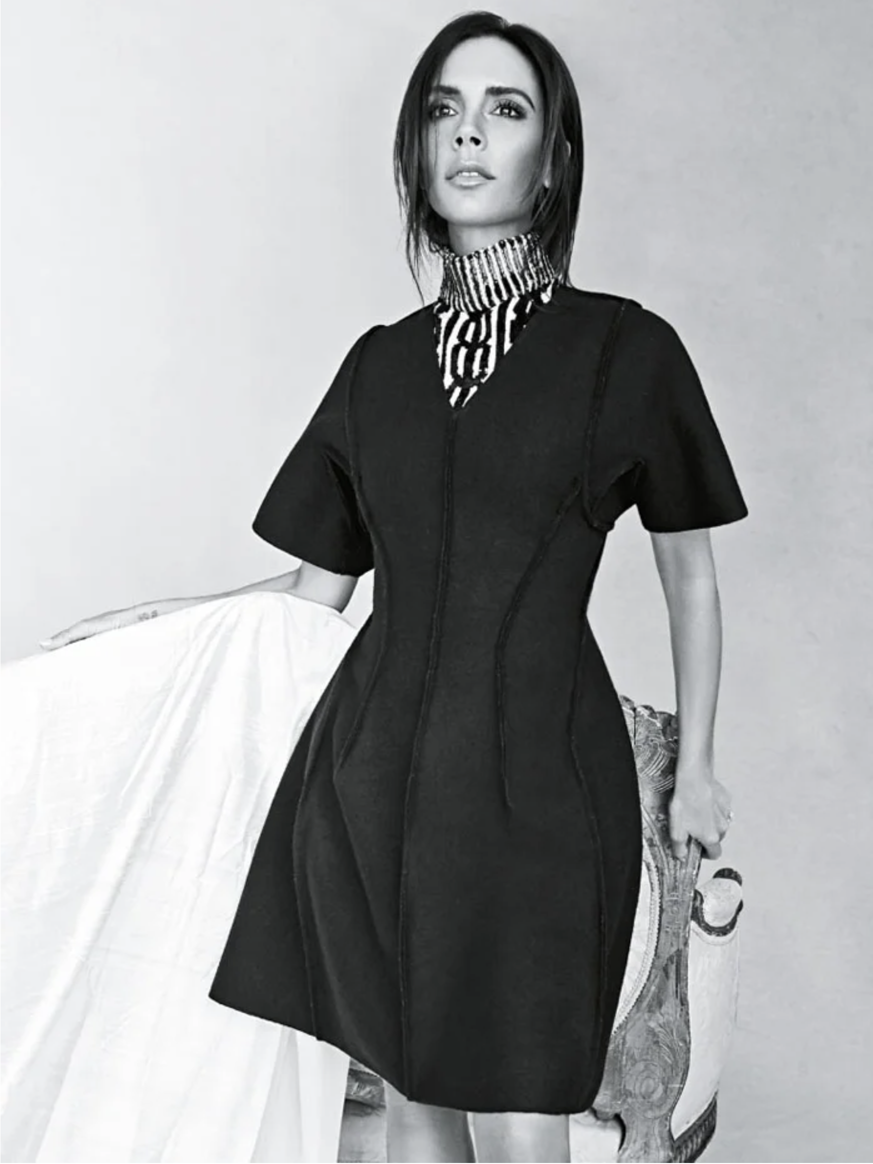 Victoria-Beckham-by-Patrick-Demachelier-Vogue-Australia-August-2015-5.png