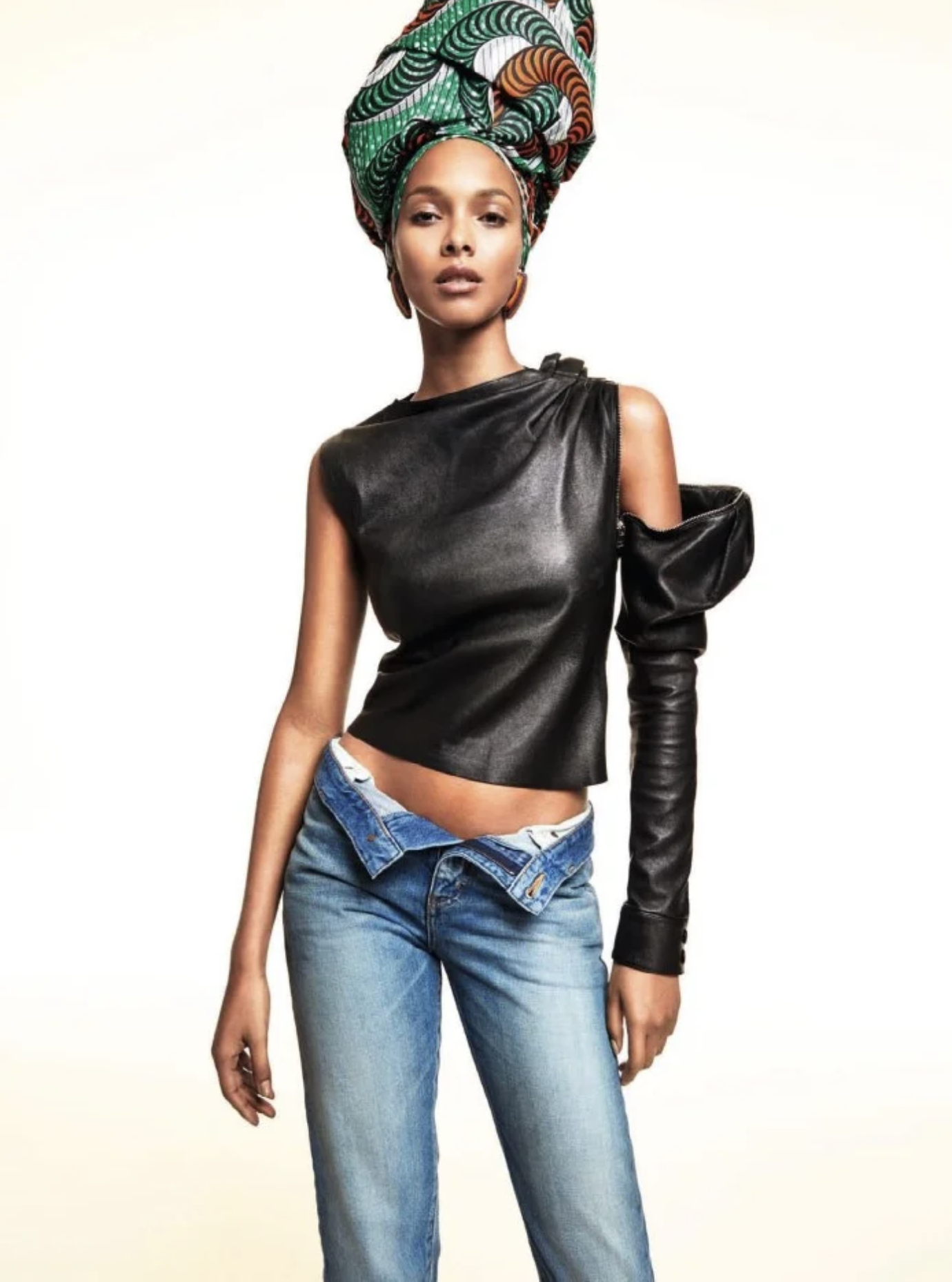 Lais-Ribeiro-by-Greg-Kadel-Vogue-Brazil-February-2017-10.png