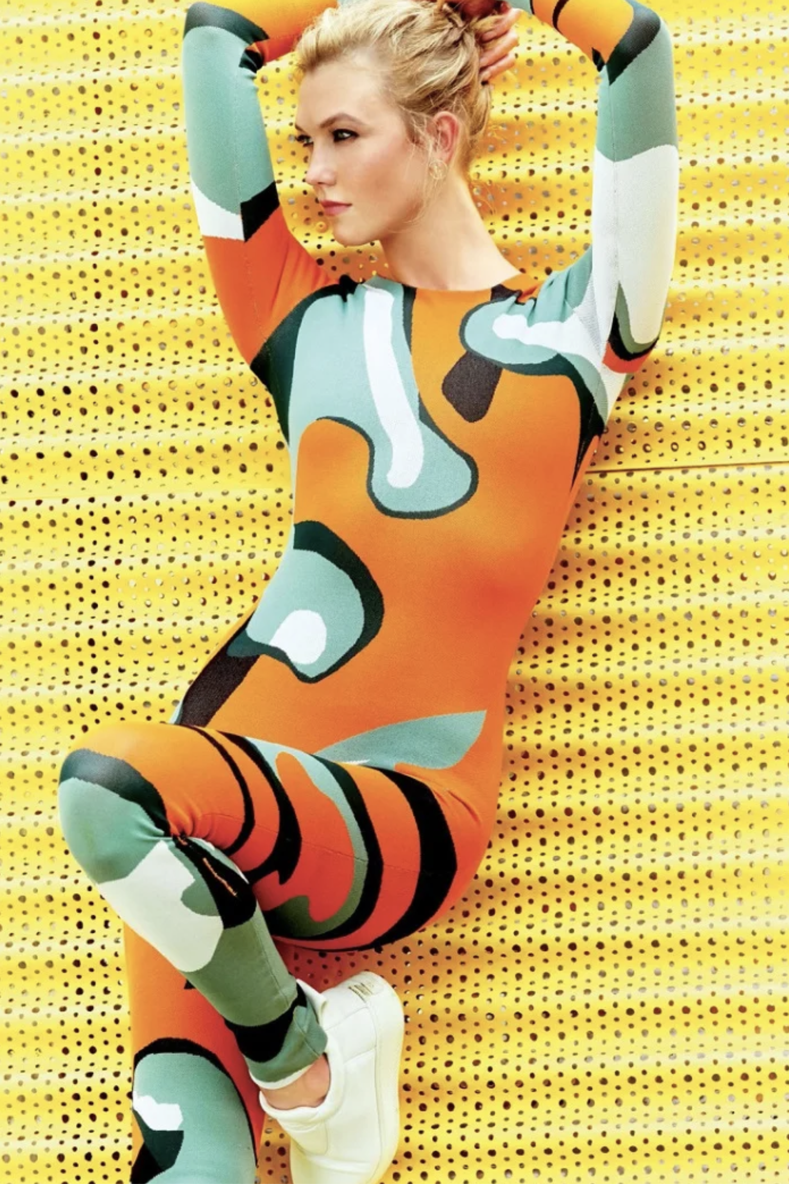 Karlie-Kloss-by-Tom-Munroe-Glamour-US-September-2015-7.png