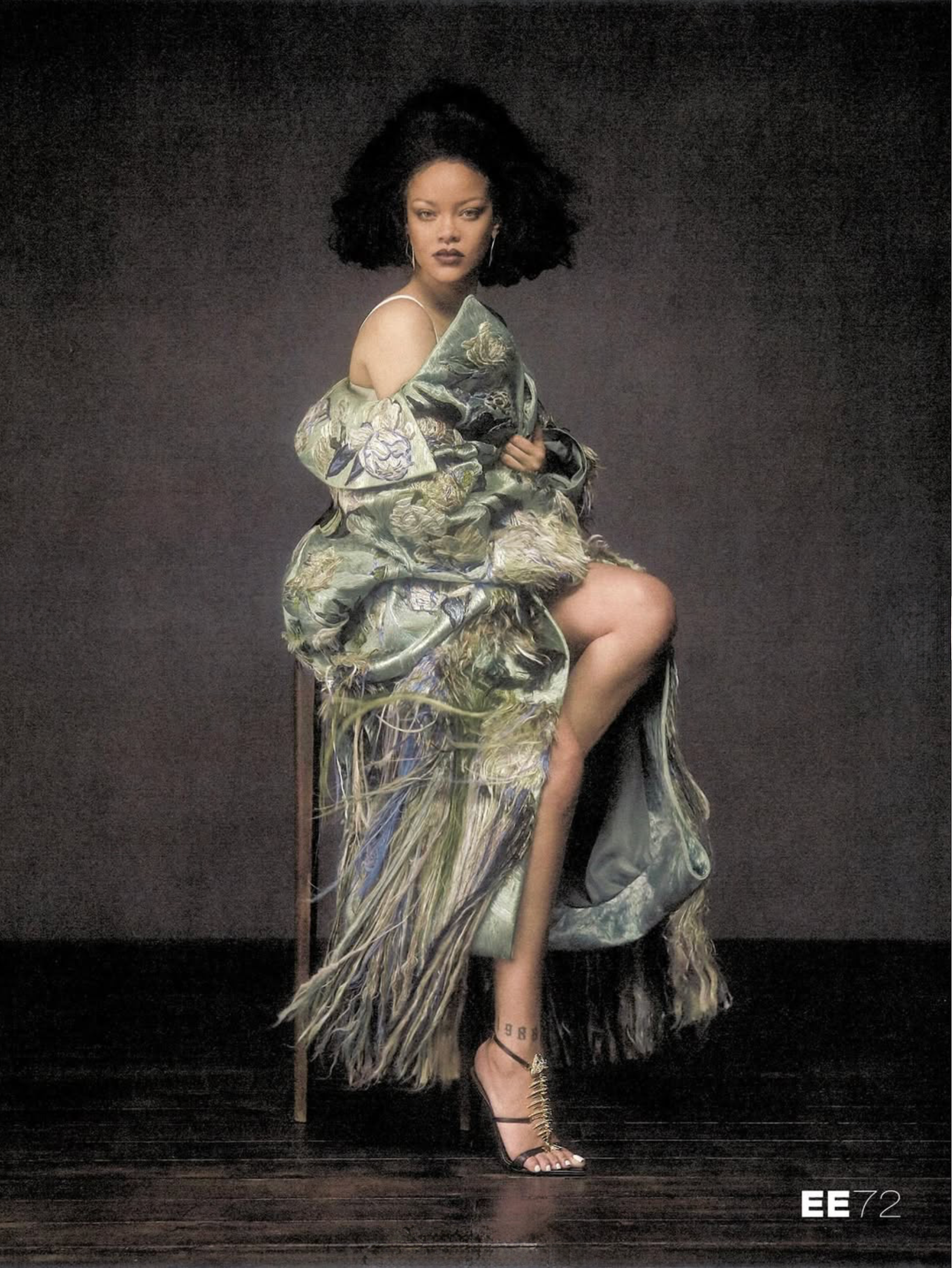 Rihanna-by-Szilveszter-Mako-EE72-Summer-26-6.png