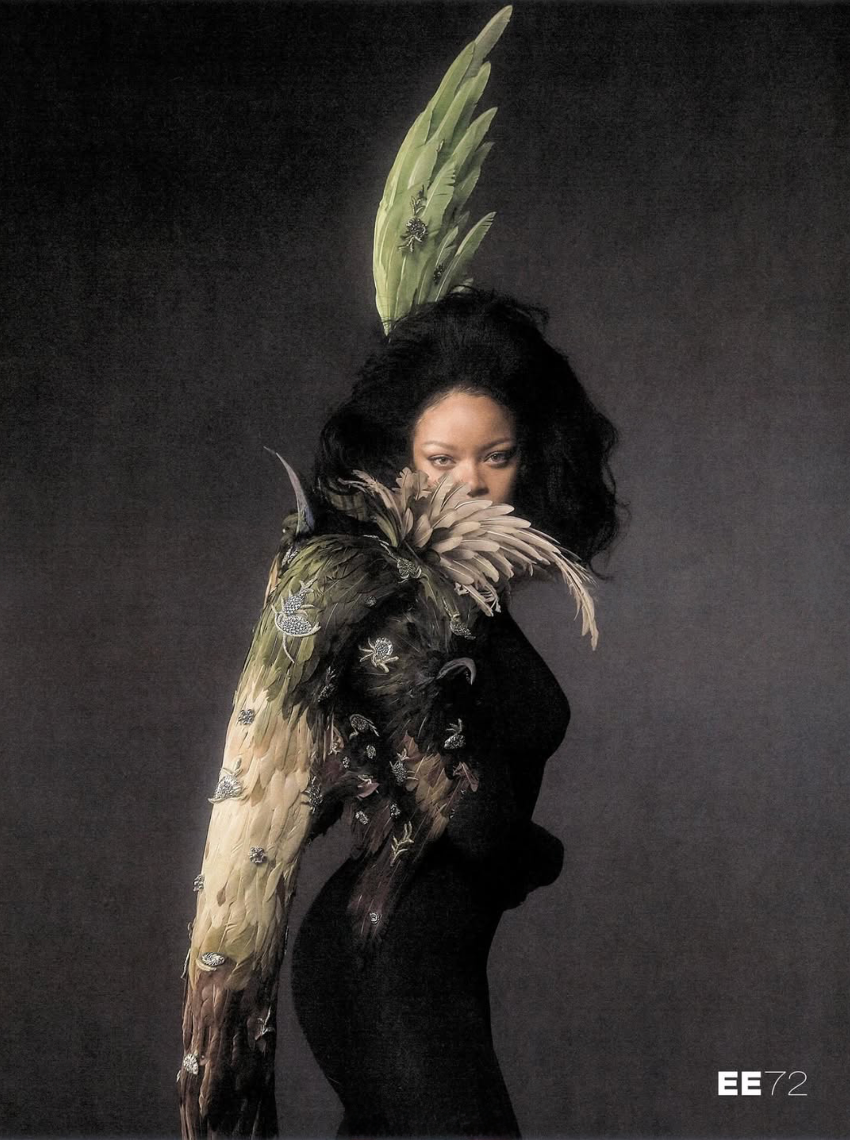 Rihanna-by-Szilveszter-Mako-EE72-Summer-26-9.png