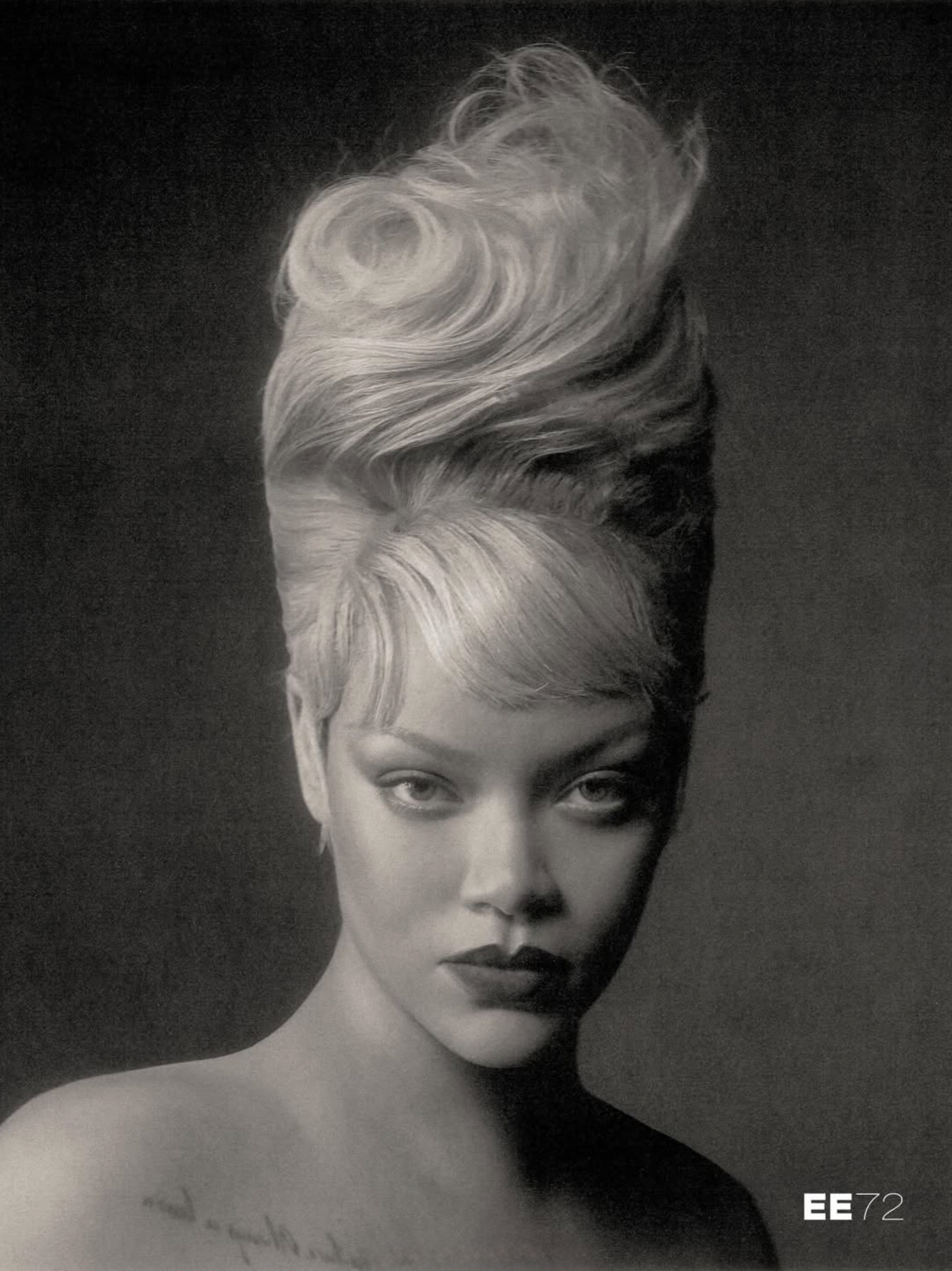 Rihanna-by-Szilveszter-Mako-EE72-Summer-26-5.png