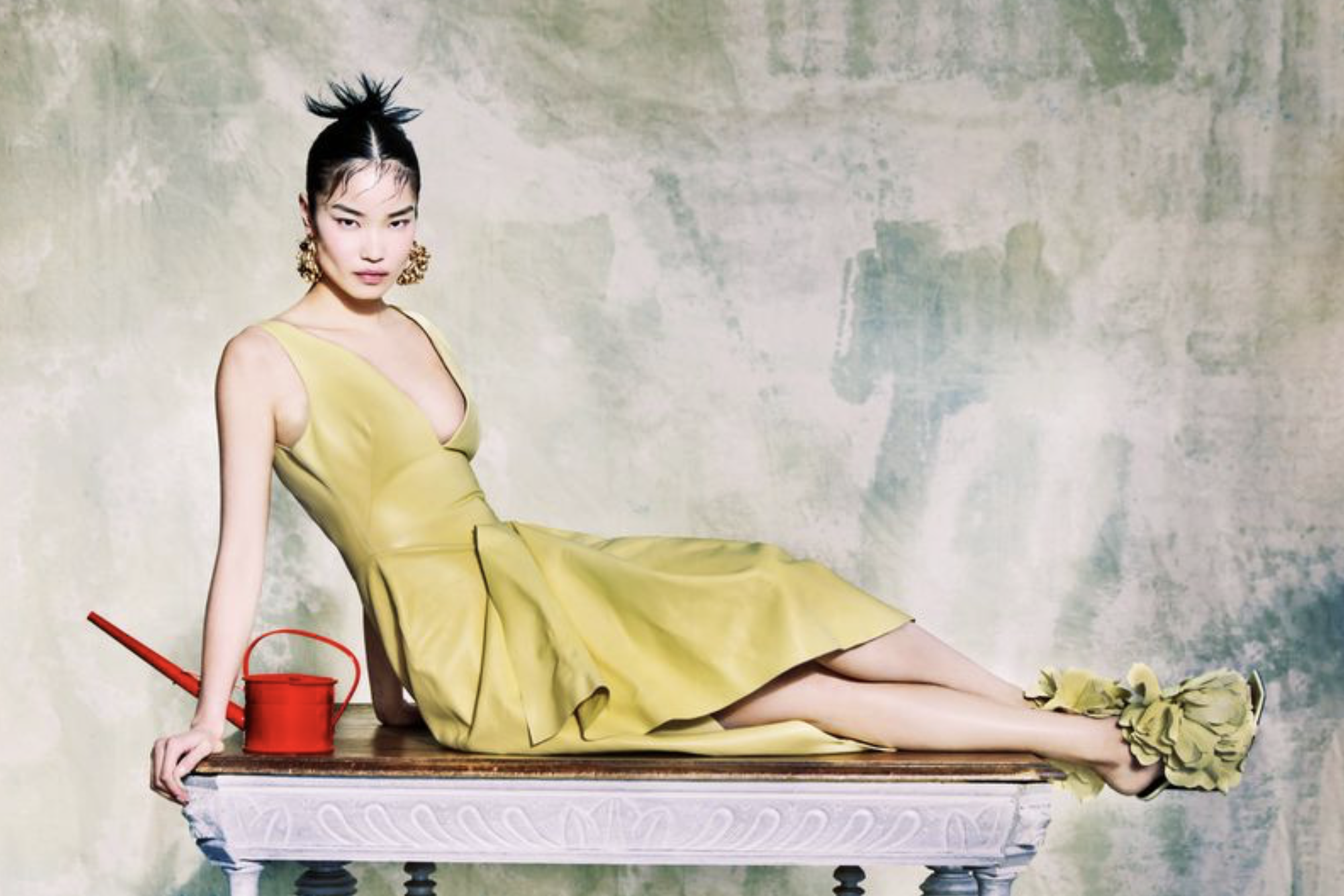 Diana-Li-by-Erik-Madigan-Heck-Harpers-Bazaar-UK-May-2026-1.png