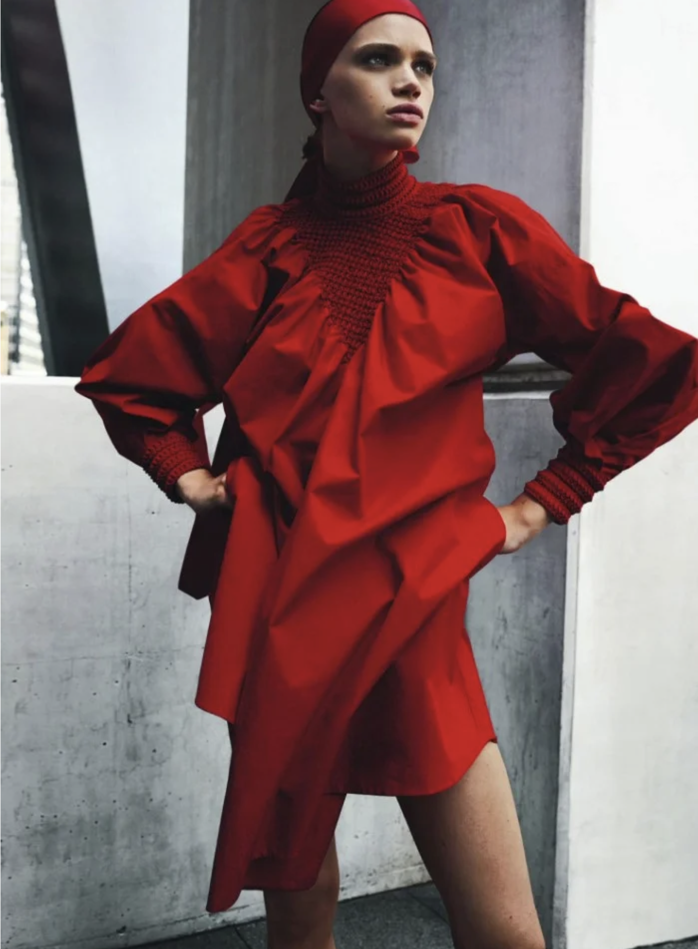 Urban-Outback-Lensed-By-Mario-Testino-Vogue-Australia-April-2016-11.png