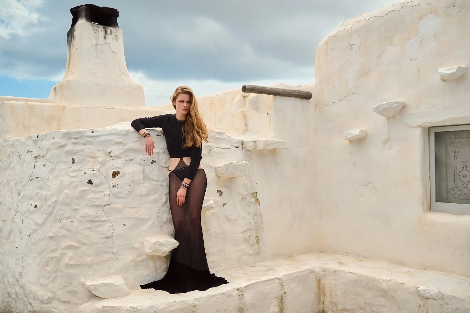 Kate-Kraaijeveld-by-Thanassis-Krikis-Vogue-Greece-July-August-2026-12.jpg