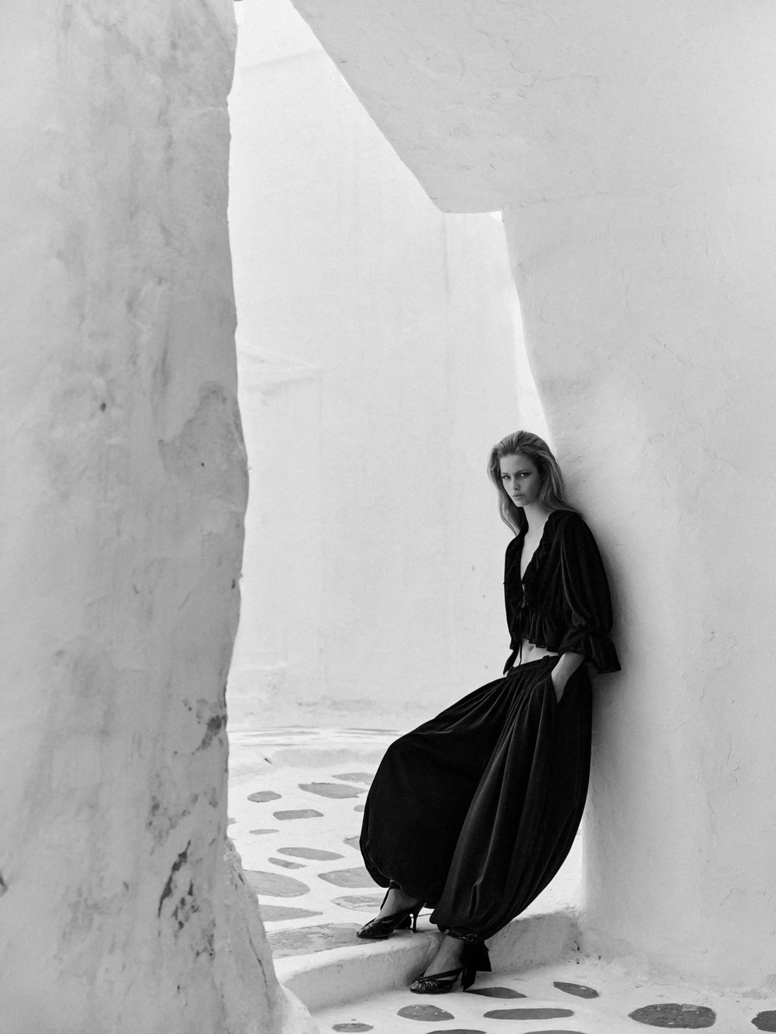 Kate-Kraaijeveld-by-Thanassis-Krikis-Vogue-Greece-July-August-2026-10.jpg