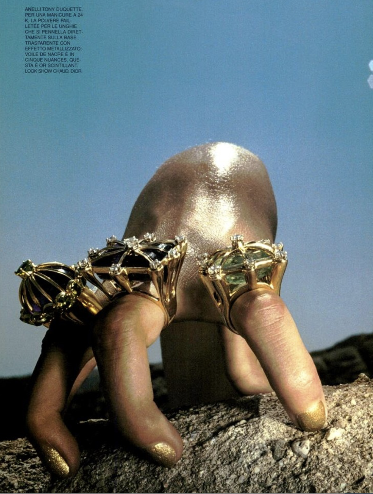 New-Fantasy-Steven-Meisel-Vogue-Italia-July-2001-22.png