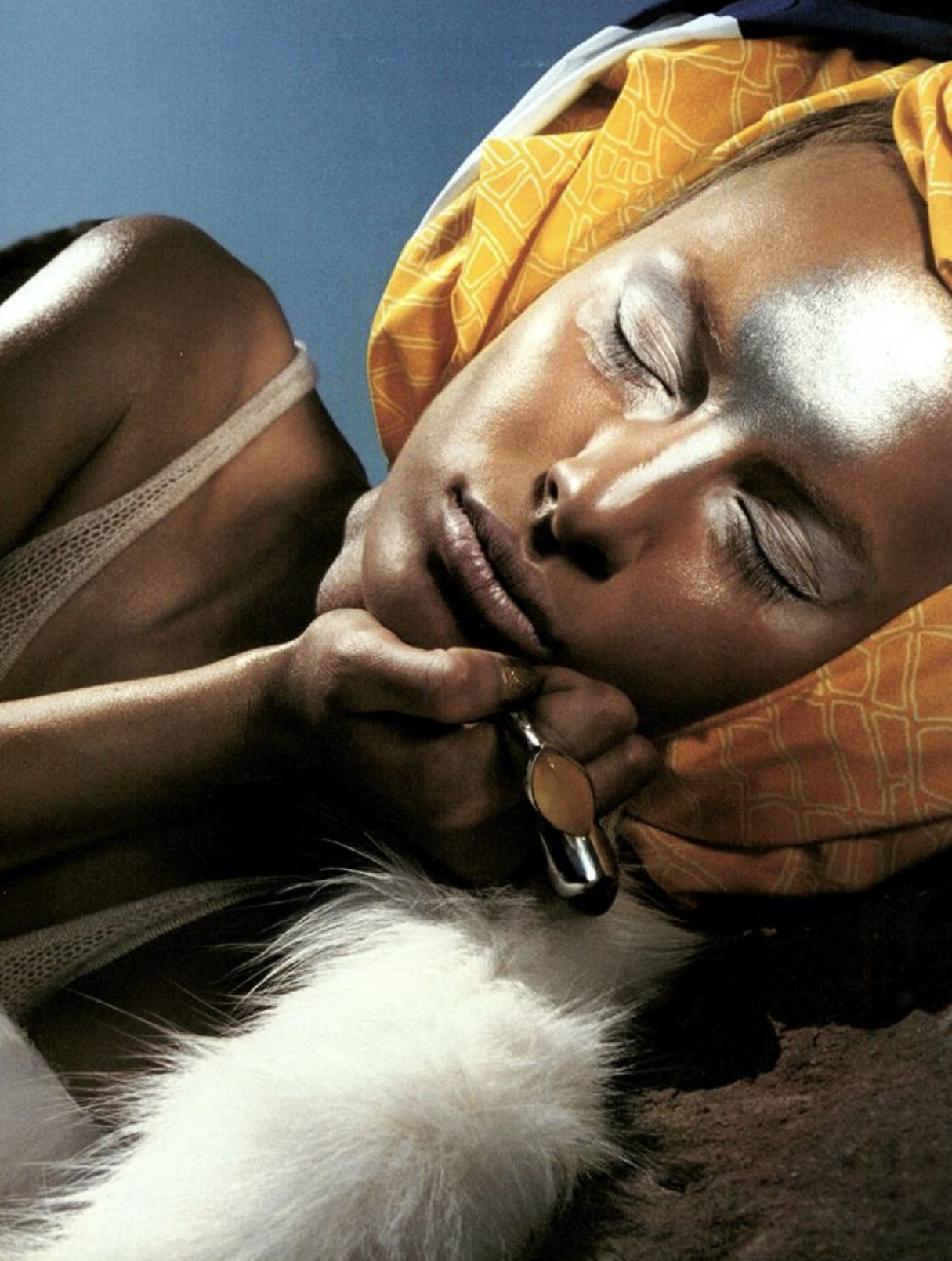 N-New-Fantasy-Steven-Meisel-Vogue-Italia-July-2001-24.png