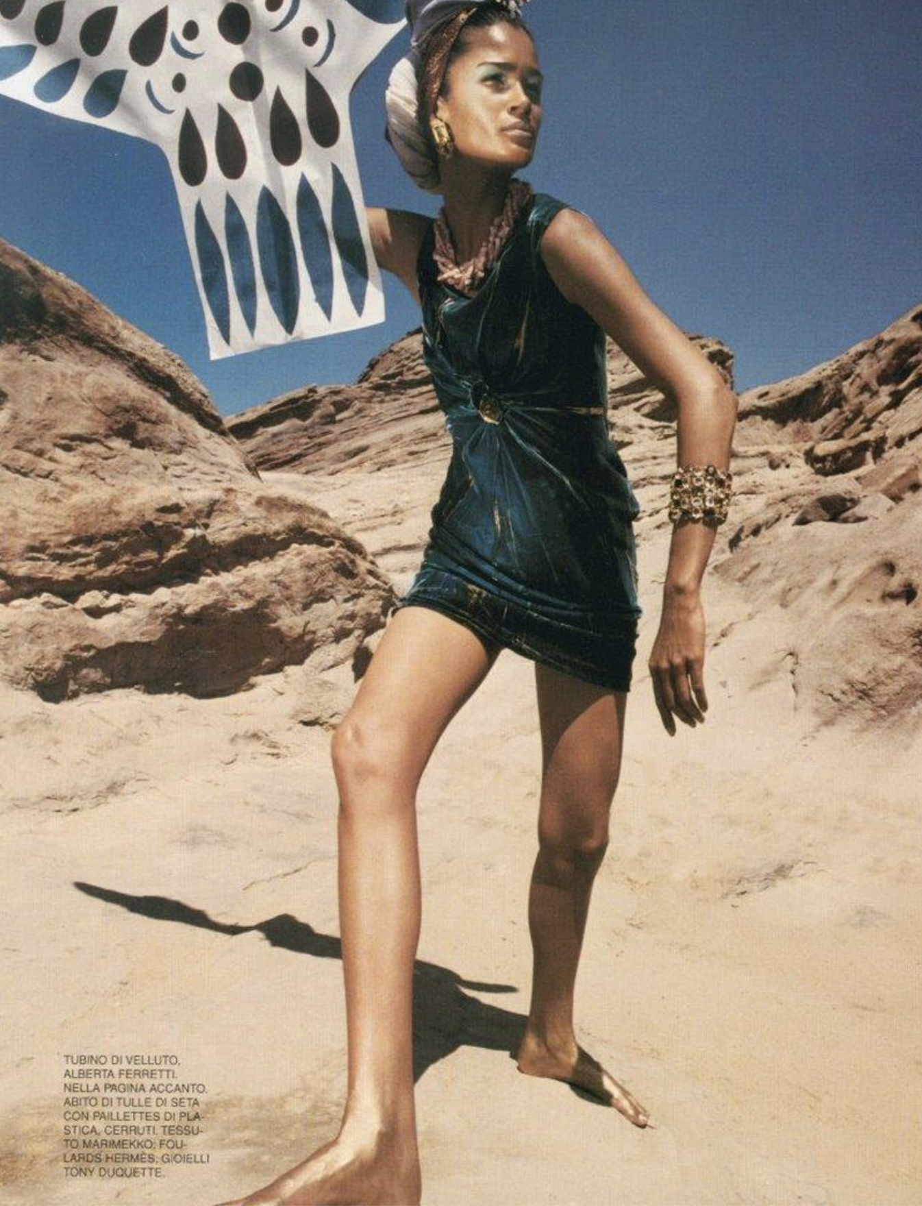 New-Fantasy-Steven-Meisel-Vogue-Italia-July-2001-30.png