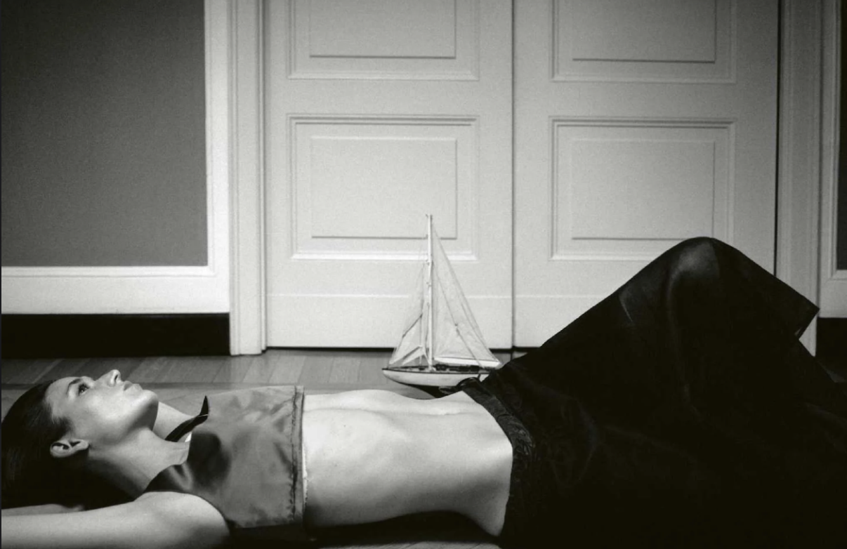 Vivienne-Rohner-by-Larissa-Hofmann-Harpers-Bazaar-France-August-2026-4.png