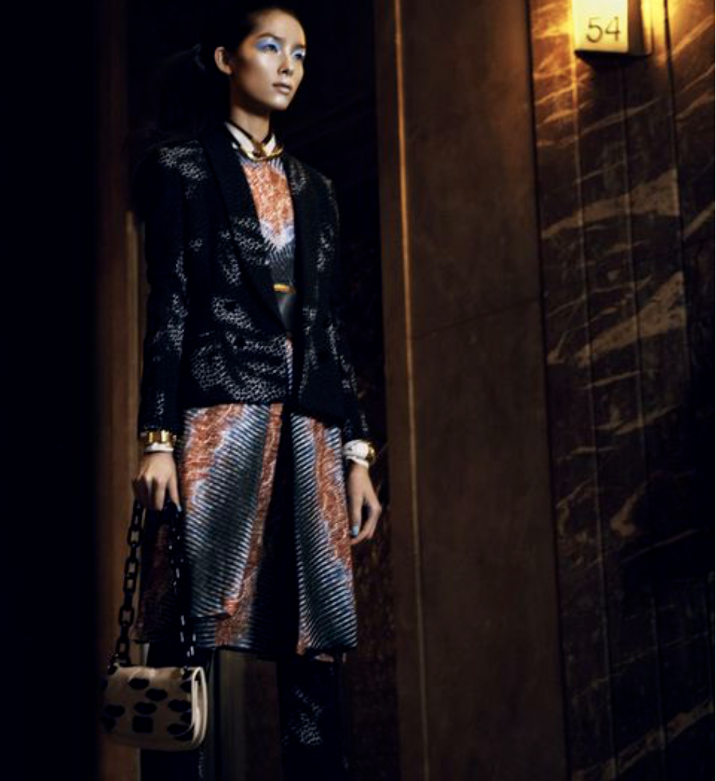 FeiFei-Sun-by-Lachlan-Bailery-Art-Deco-Cinema-Vogue-China-January-2012-2.png