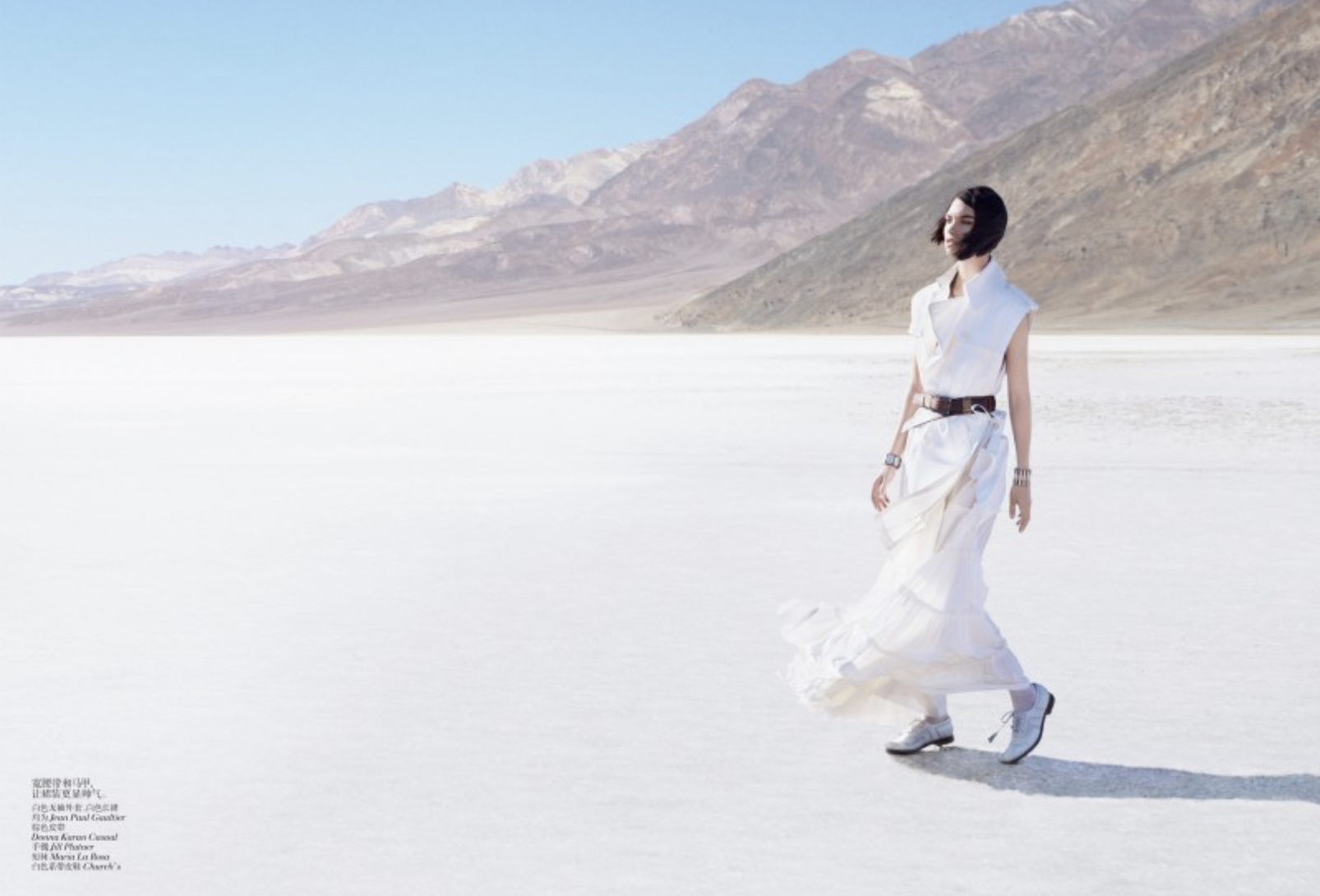 Arizona-Muse-by-Josh-Olins-Vogue-China-May-2012-4.png