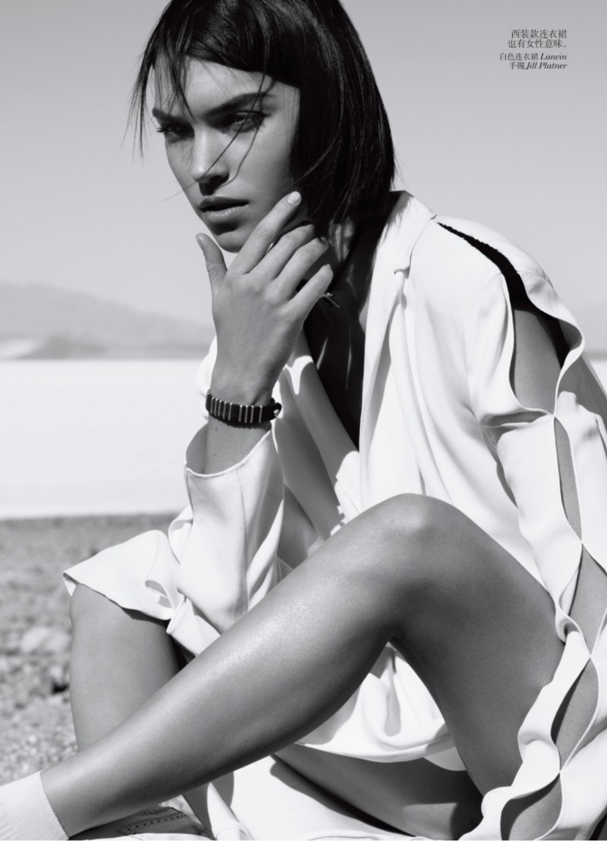 Arizona-Muse-by-Josh-Olins-Vogue-China-May-2012-5.png