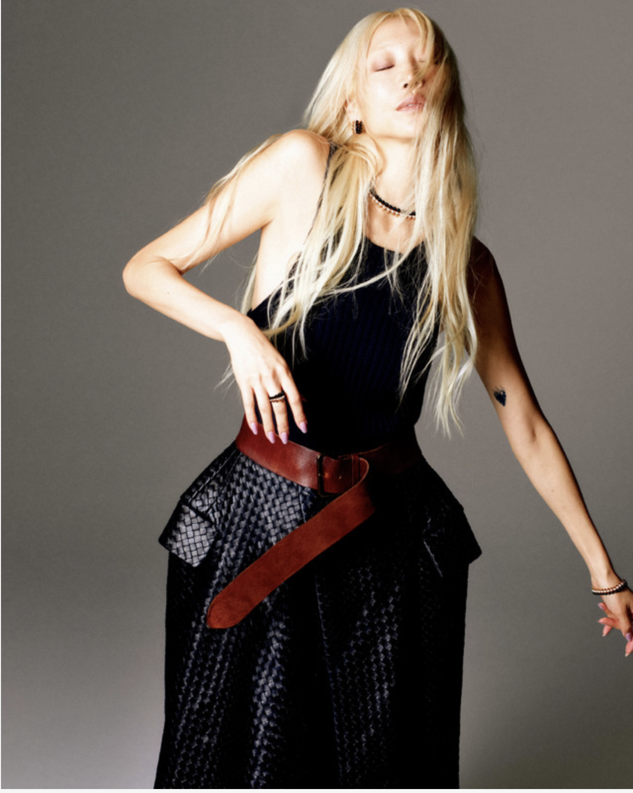 Soo-Joo-Park-by-Hyea-W-Kang-Vogue-Korea-August-2026-7.png