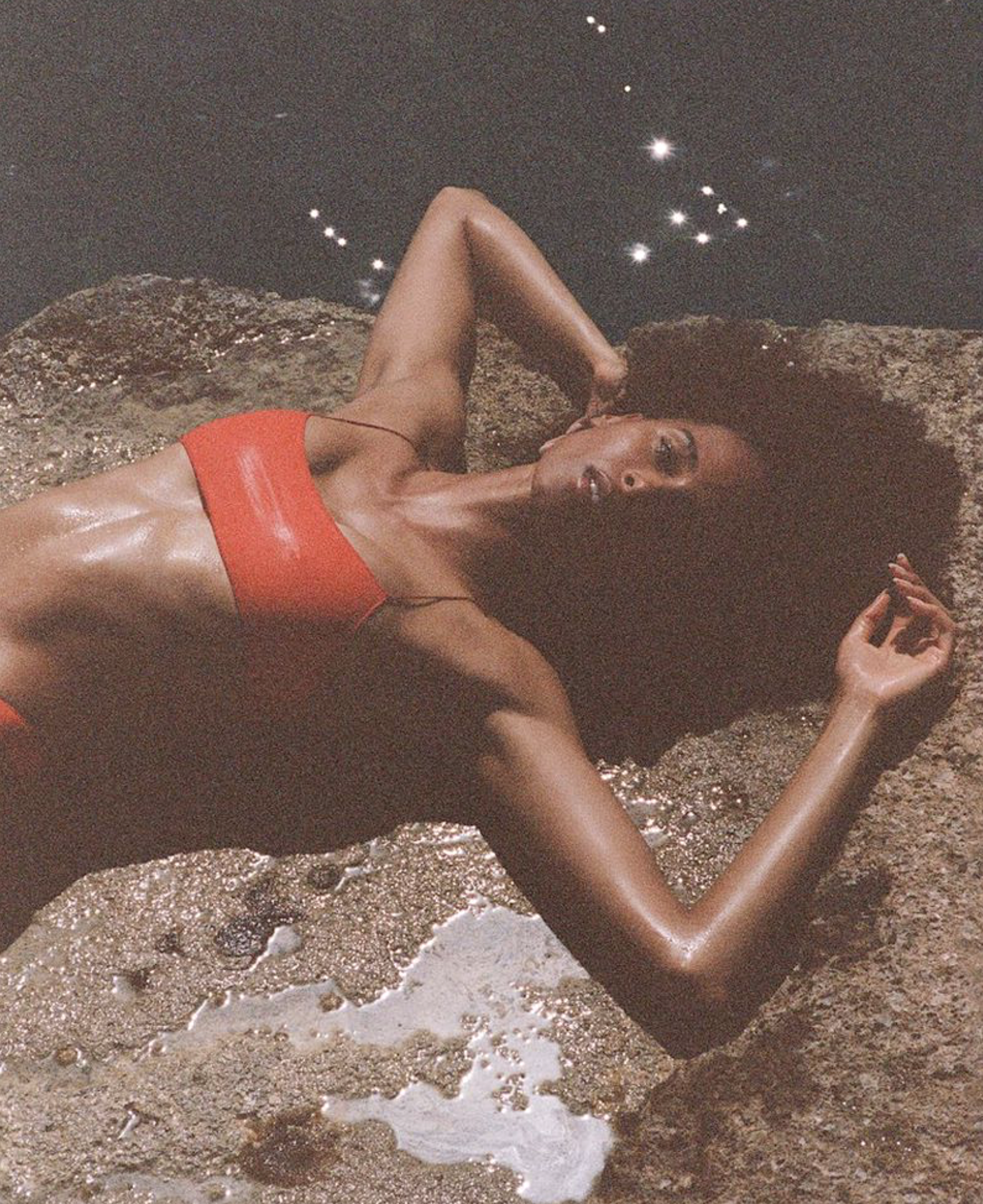 Vogue-France-Bord-De-Mer-August-2026-by-Purienne-7.png