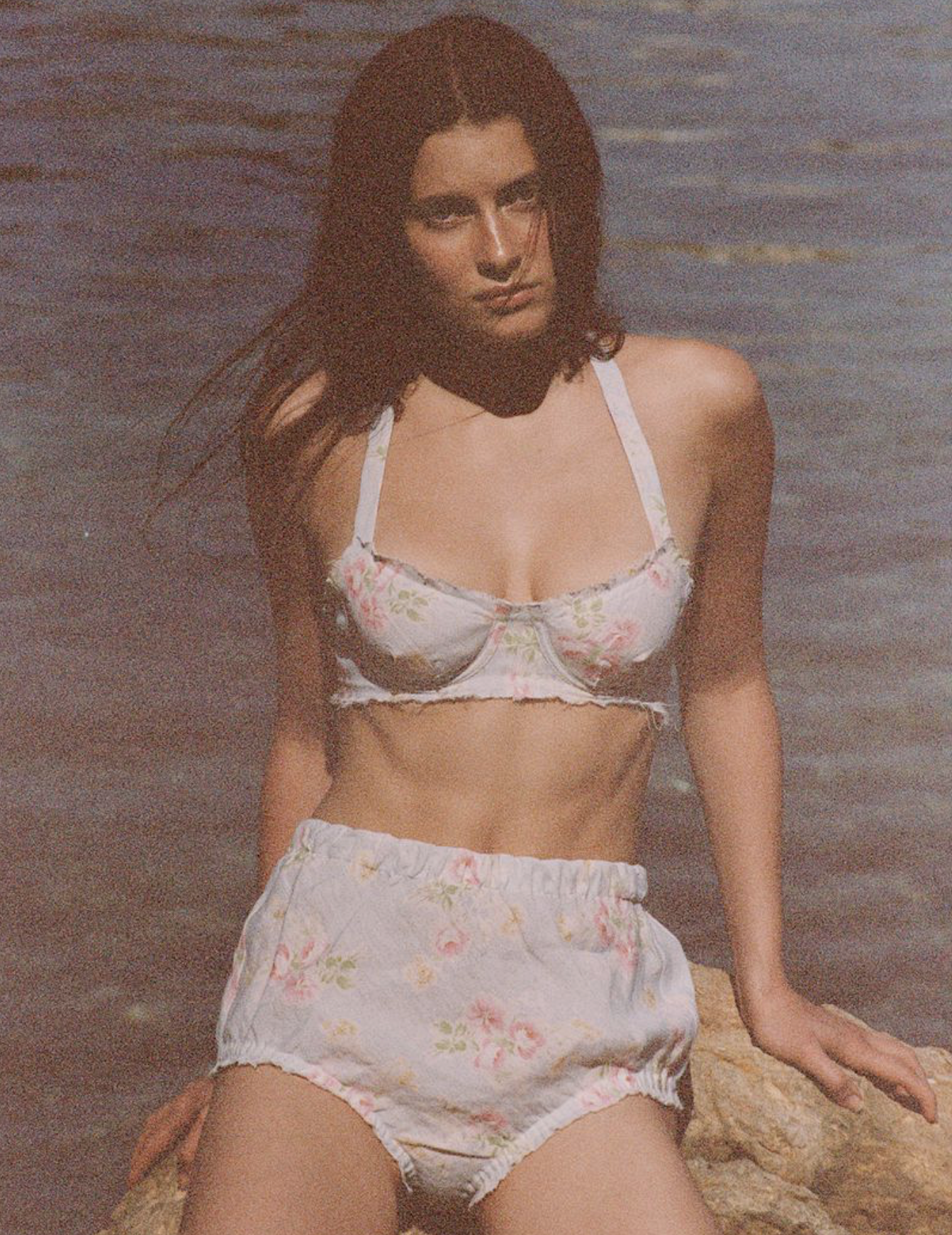 Vogue-France-Bord-De-Mer-August-2026-by-Purienne-3.png