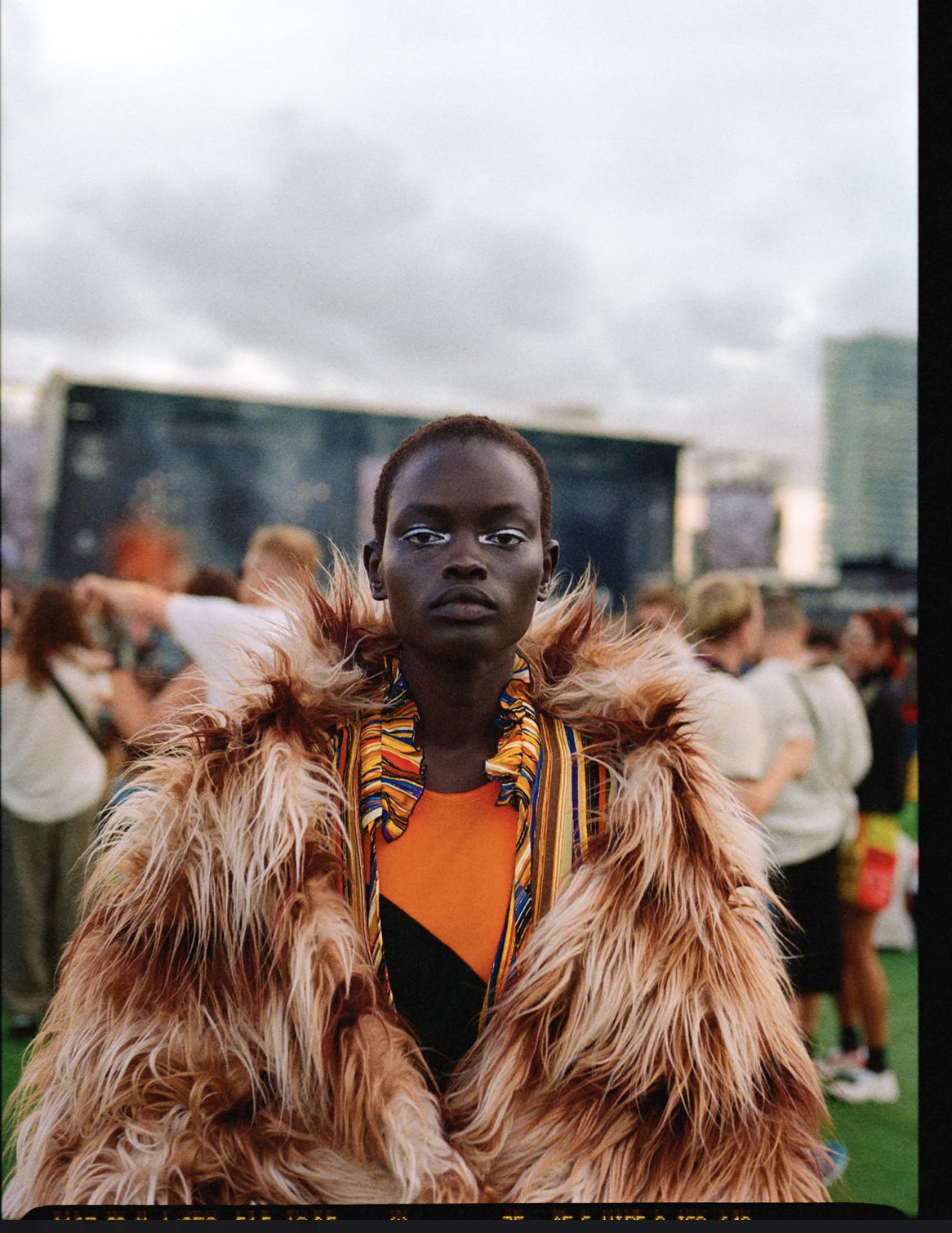 Lila-Moss-Athiec-Geng-by-Sebastian-Faena-Vogue-UK-August-2026-5.png