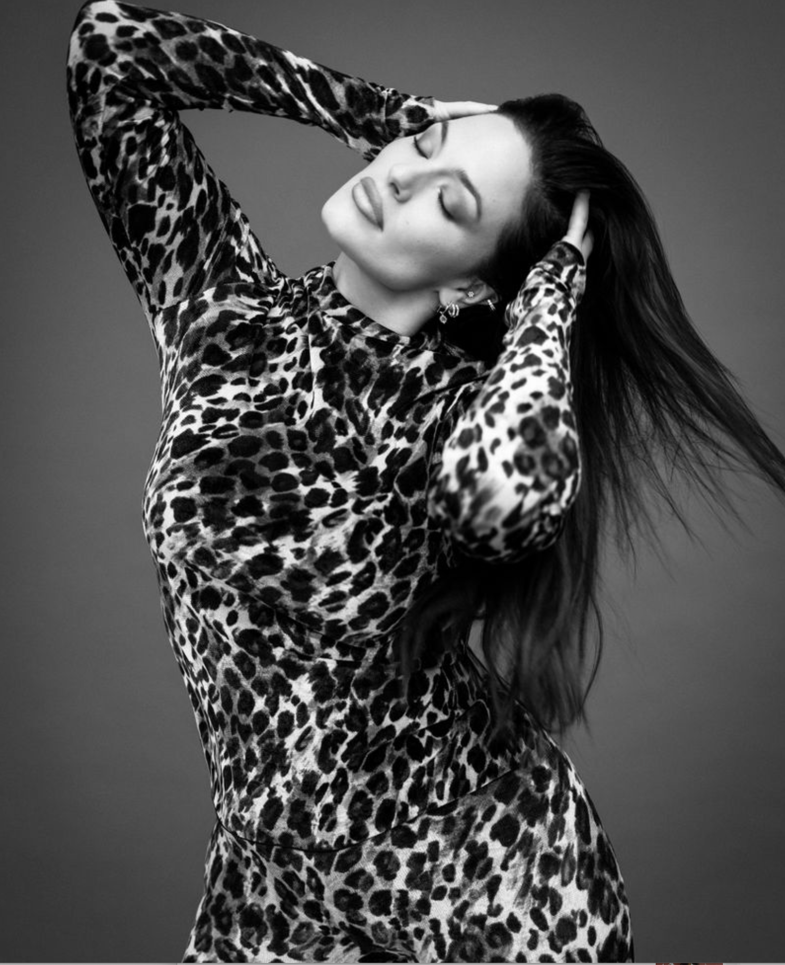 Ashley graham-byy-JuanKr-ELLE-Spain-August-2026-11.png