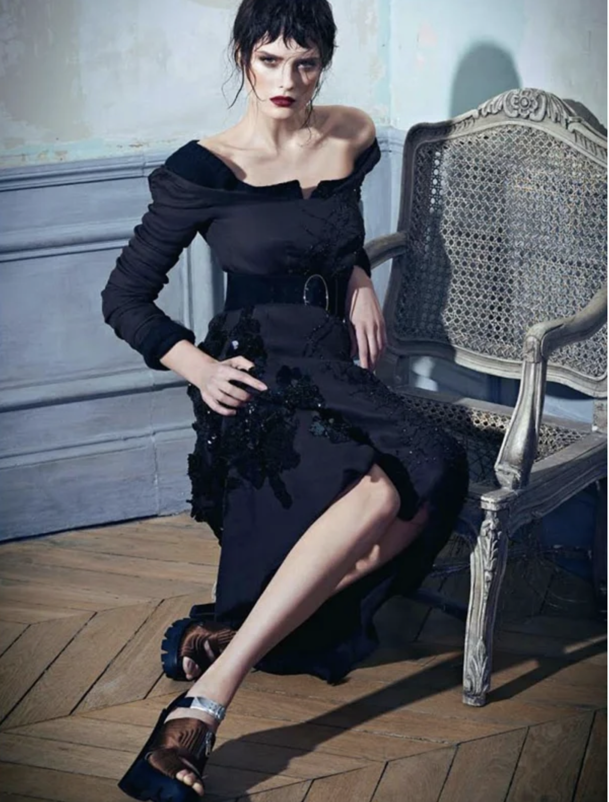 Elena-Melnik-by-Nicole Heiniger-ELLE-Brazil-July-2013-3.png