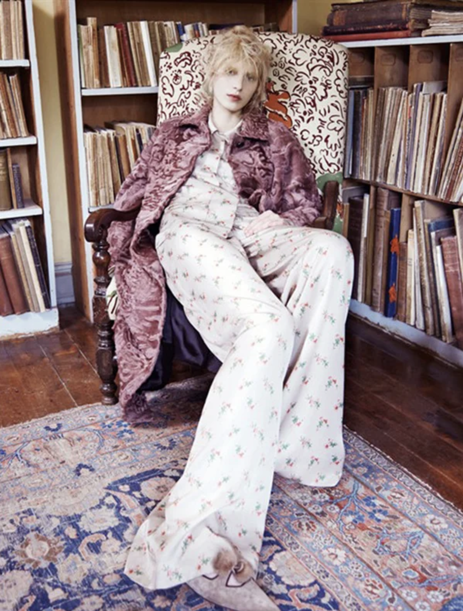 Julia-Nobis-by-Ben-Toms-AnOther-Magazine-September-2013-10.png