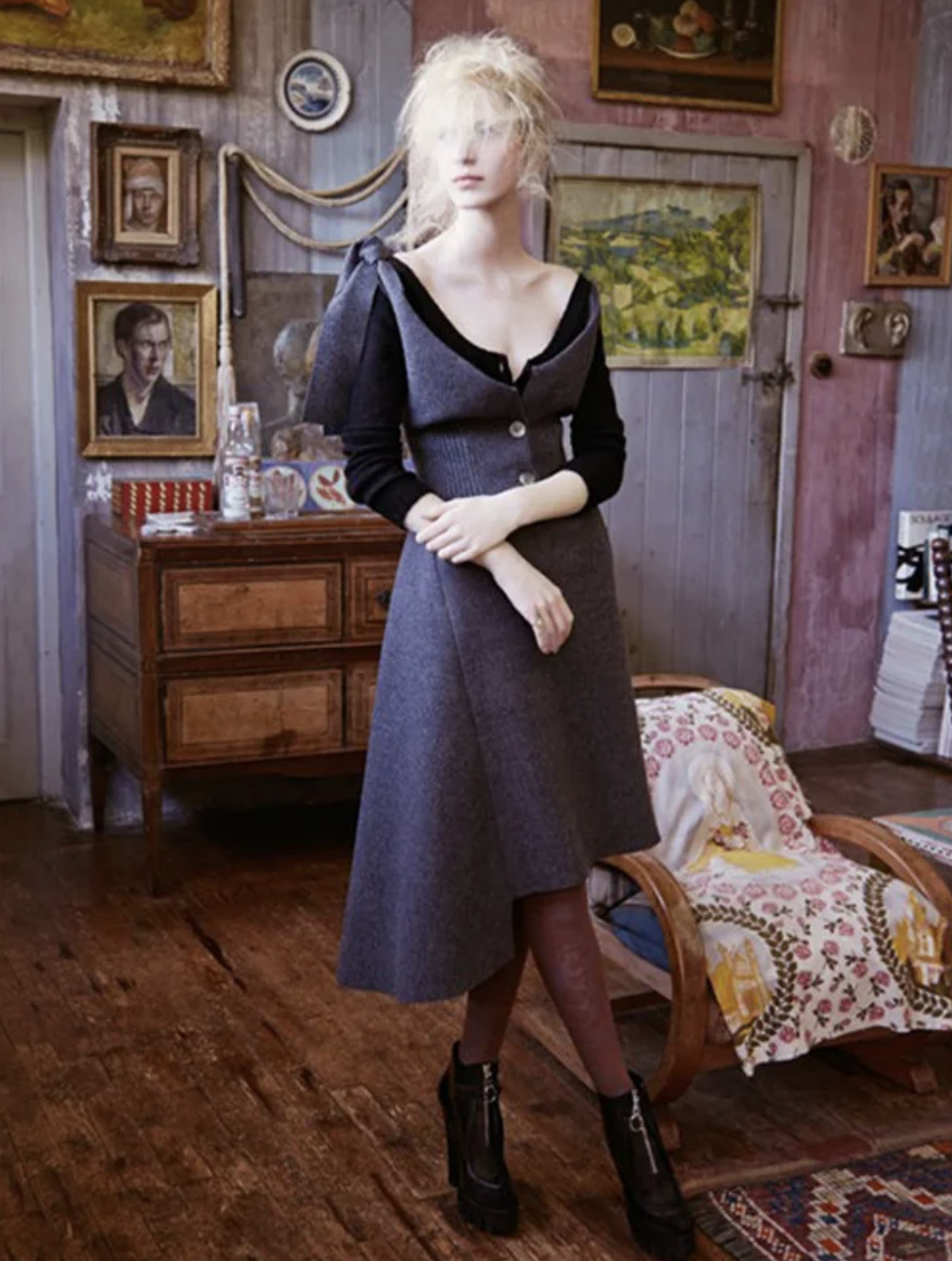 Julia-Nobis-by-Ben-Toms-AnOther-Magazine-September-2013-12.png