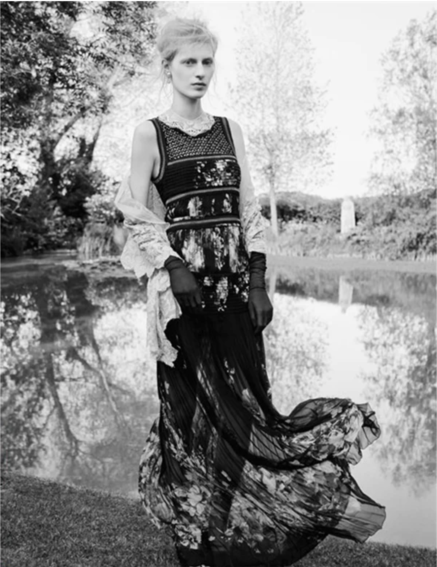 Julia-Nobis-by-Ben-Toms-AnOther-Magazine-September-2013-5.png