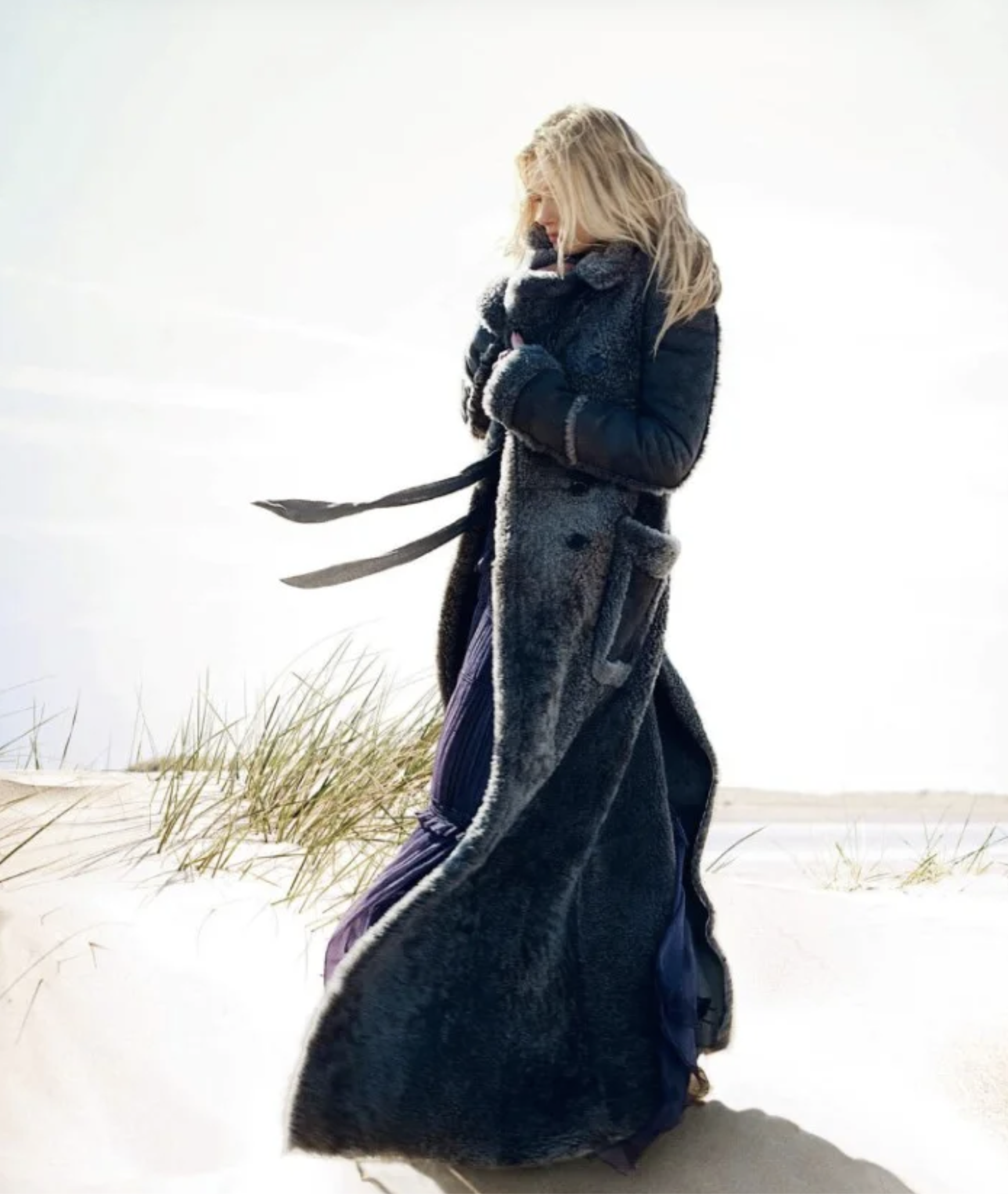 Lily-Donaldson--by-David-Slijper-Harpers-Bazaar-UK-October-2015-7.png