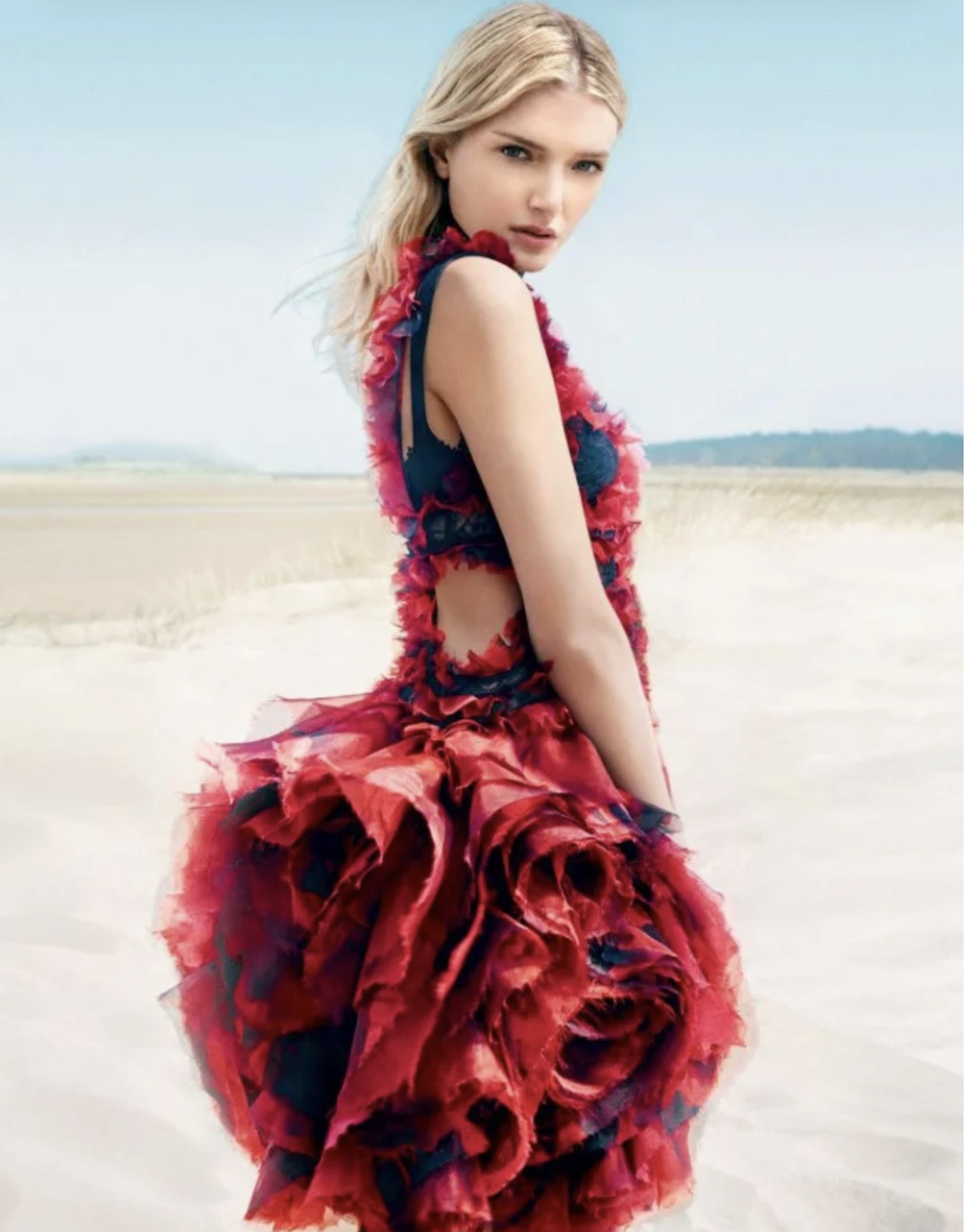 Lily-Donaldson--by-David-Slijper-Harpers-Bazaar-UK-October-2015-8.png