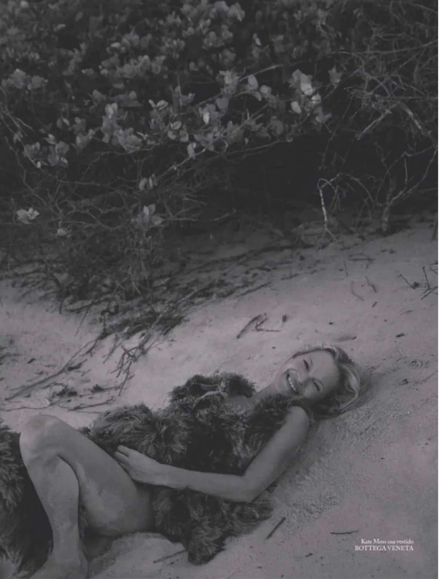 Kate-Moss-by-zee-Nunes-Vogue-Brazil-Septem ber-2026-4.png