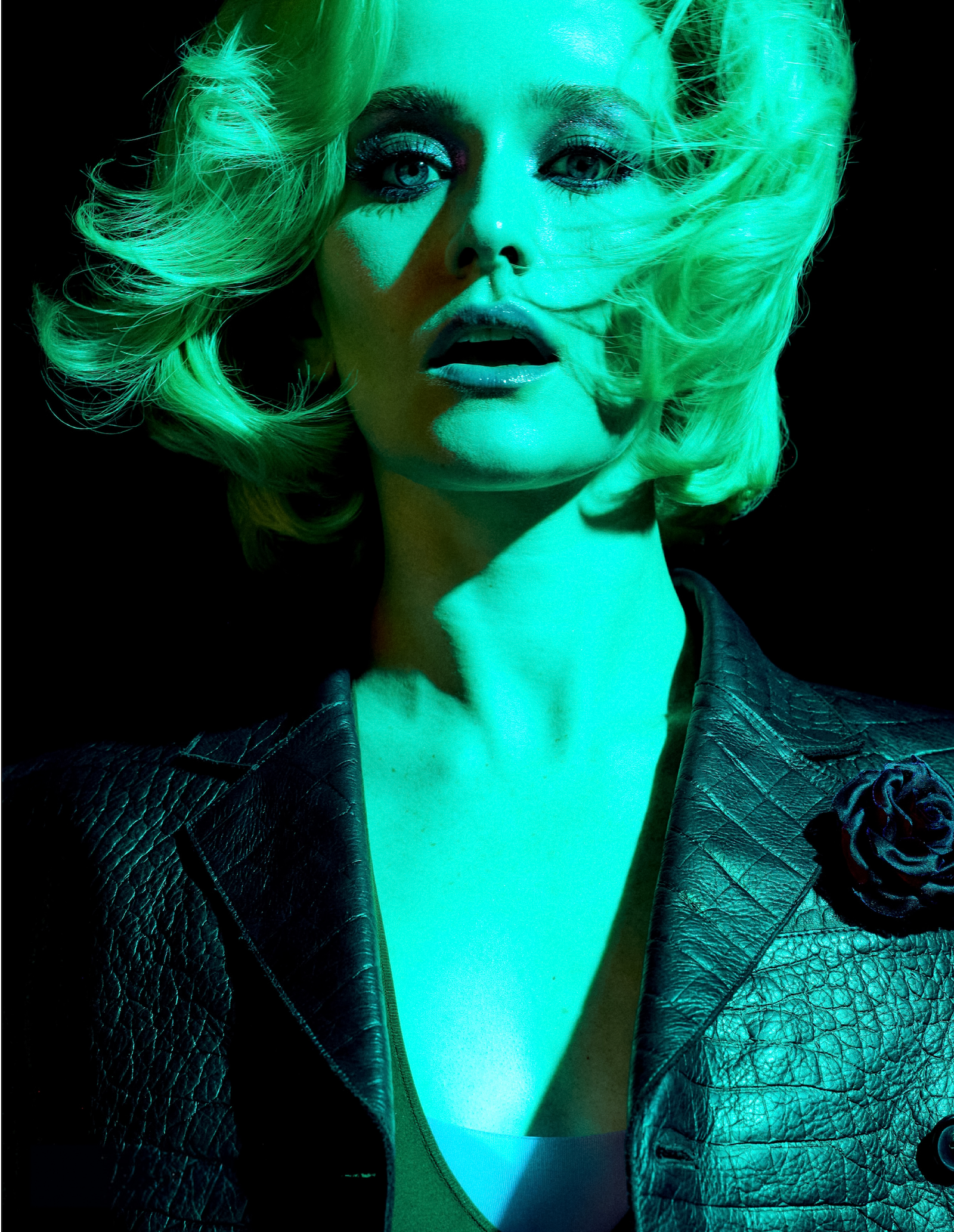 Sarah-Pidgeon-by-Dan-Beleiu-Vogue-Singapore-September-2026-2.png