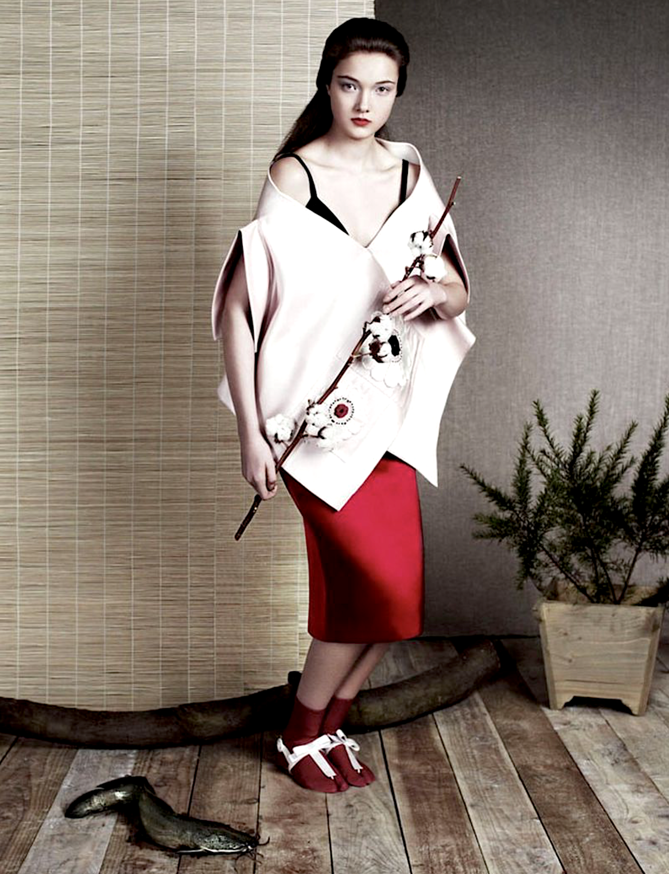 Yumi-Lambert-by-Ben-Toms-AnOther-Magazine-SS-2013-1.png