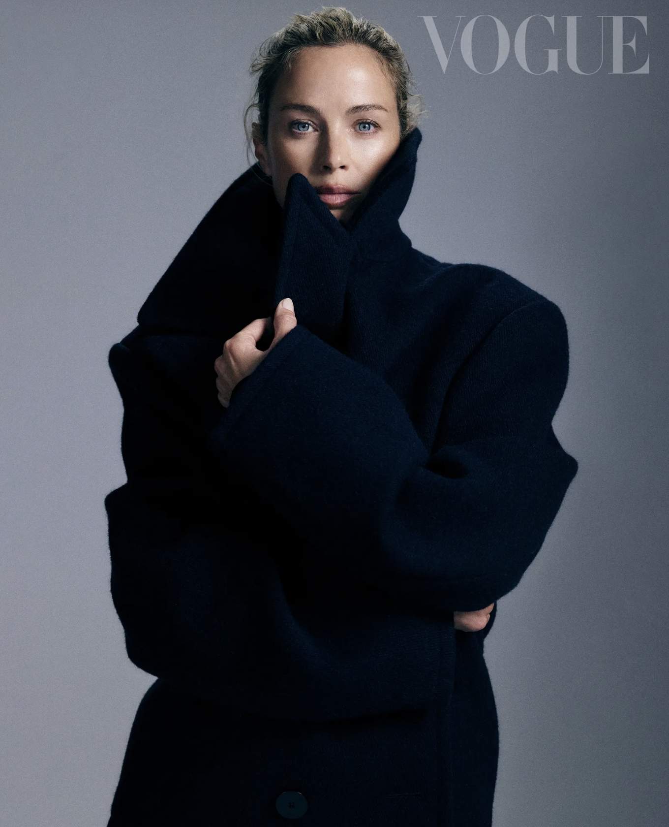 Carolyn-Murphy-by-Emmanuel-Monsalve-Vogue-Taiwan-October-2026-4.png