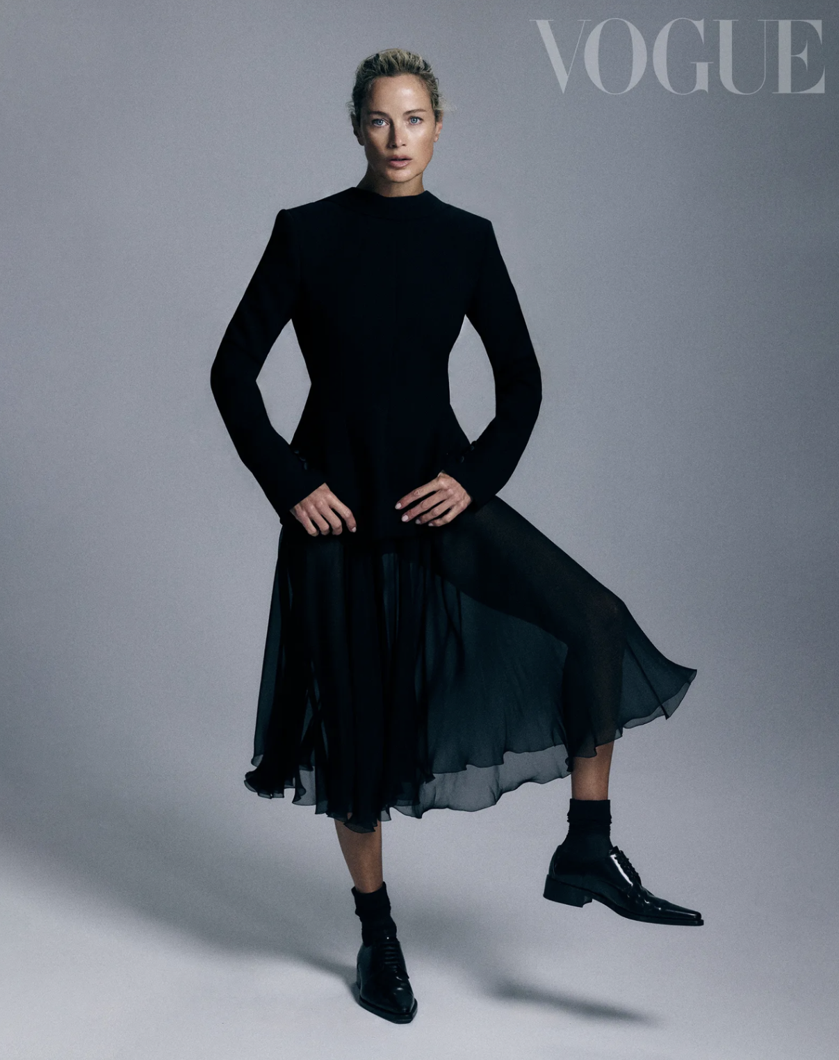 Carolyn-Murphy-by-Emmanuel-Monsalve-Vogue-Taiwan-October-2026-9.png