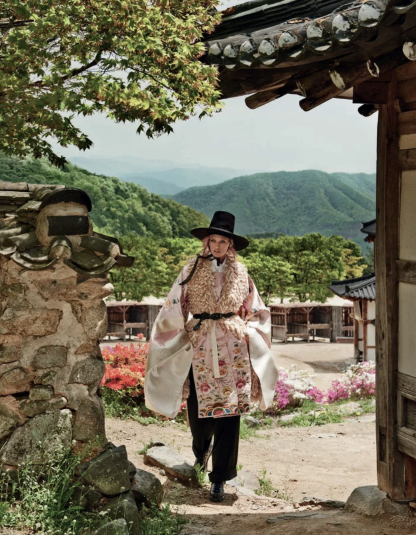 Toni-Garrn-by-Giampaolo-Sgura-Vogue-Germany-July-2015-2.png