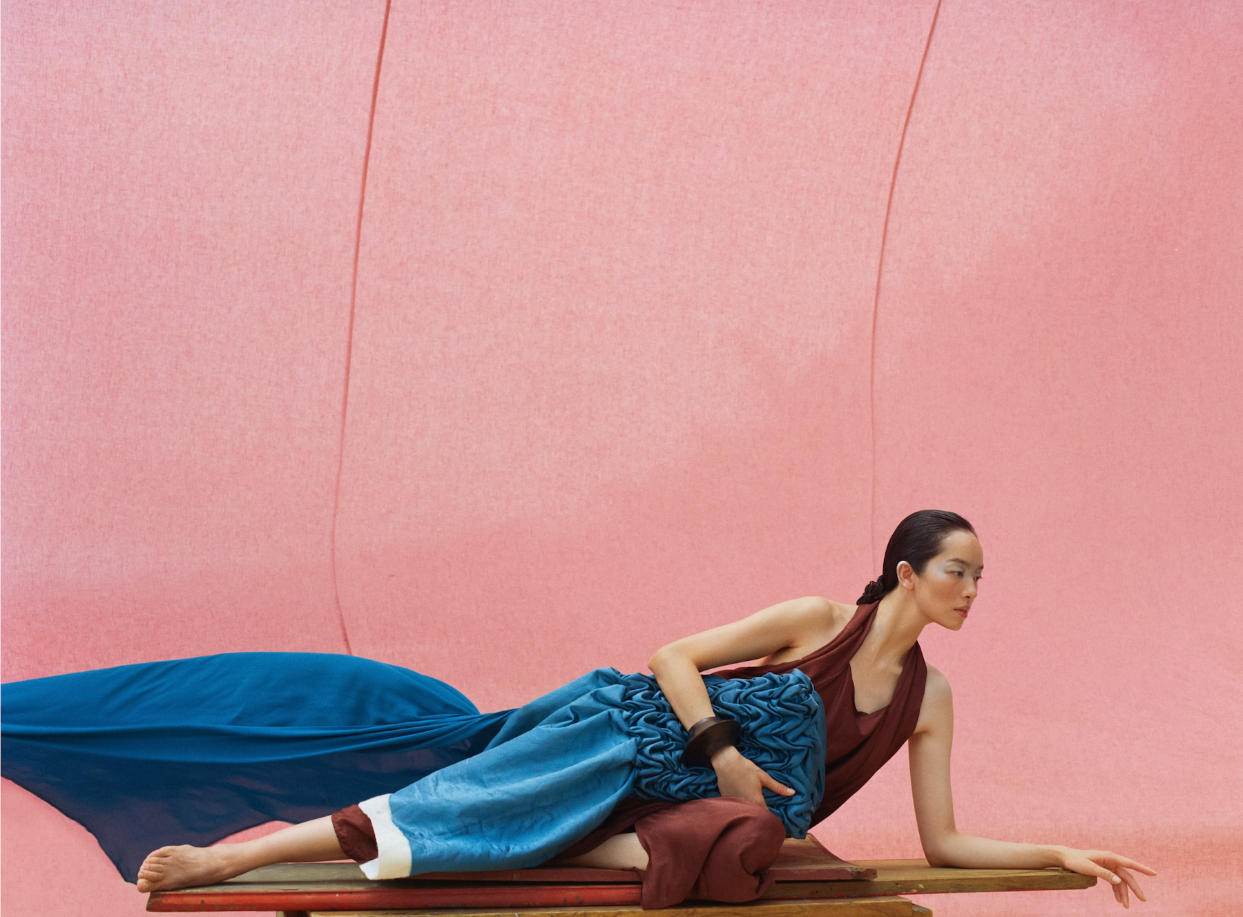 FeiFei-Sun-by-Nadine-Ijewere-Vogue-China-October-2026-8.png