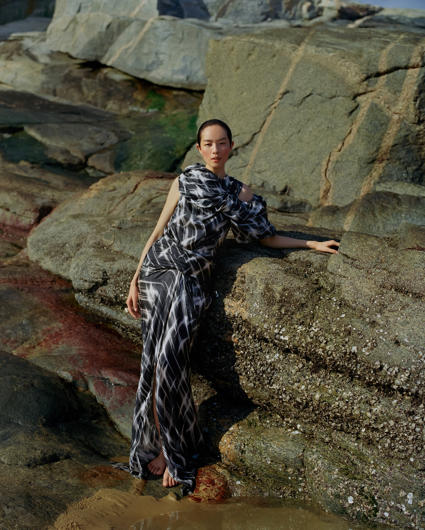 FeiFei-Sun-by-Nadine-Ijewere-Vogue-China-October-2026-9.png