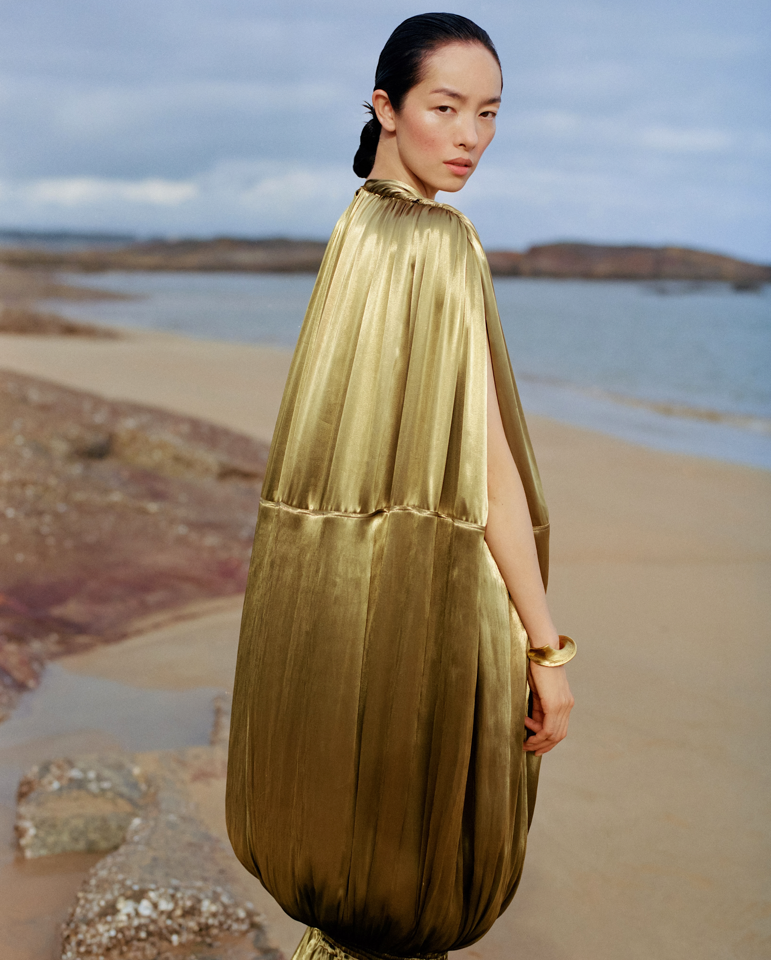 FeiFei-Sun-by-Nadine-Ijewere-Vogue-China-October-2026-12.png