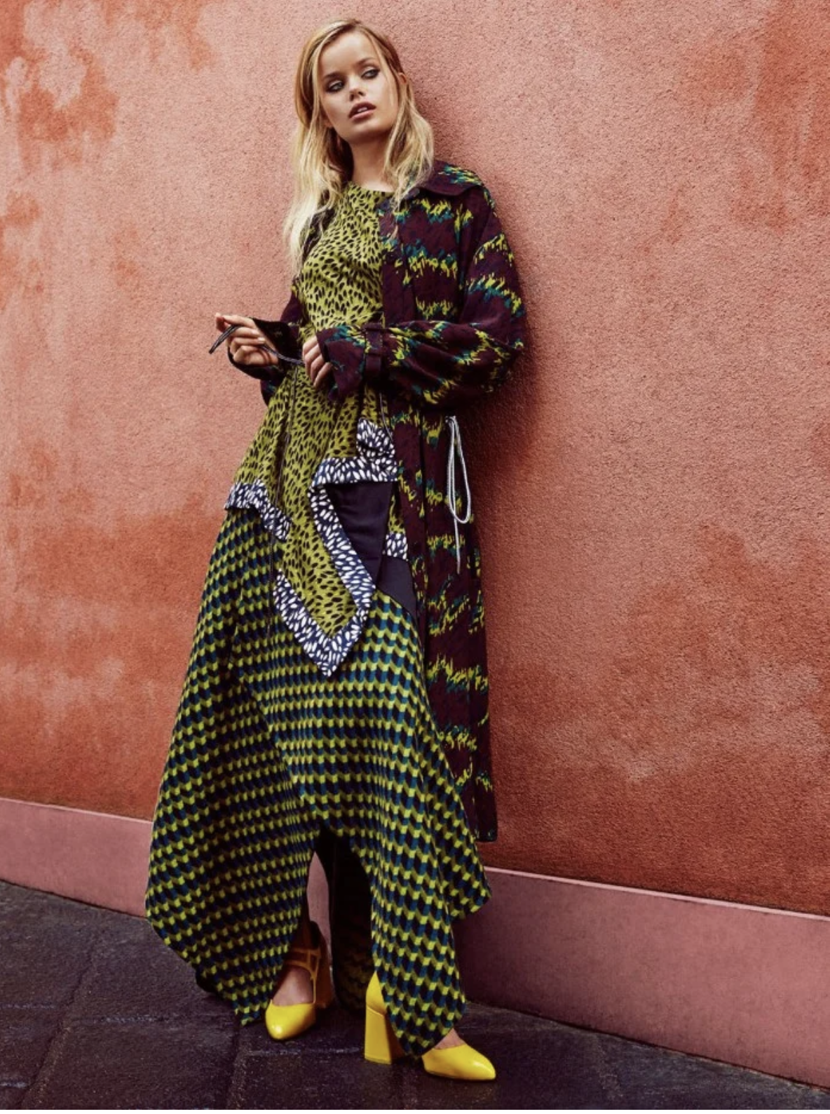 Frida=Aasen-by-Xavi-Gordo-Elle-Russia-September-2015-1.png