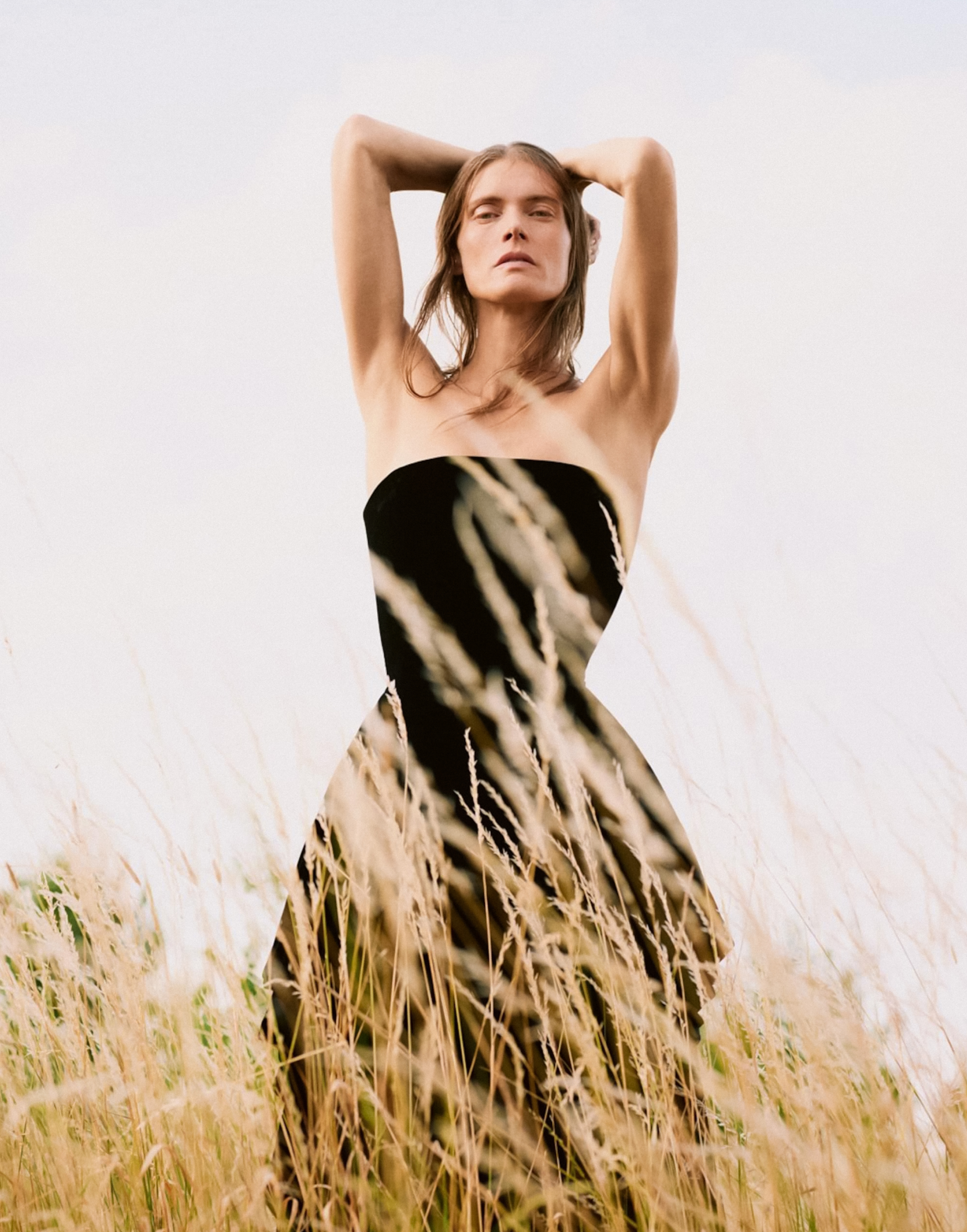 Malgosia-Bela-by-Ethan-James-Green-Past-Perfect-AnOther-Magazine-2026-27-2.png