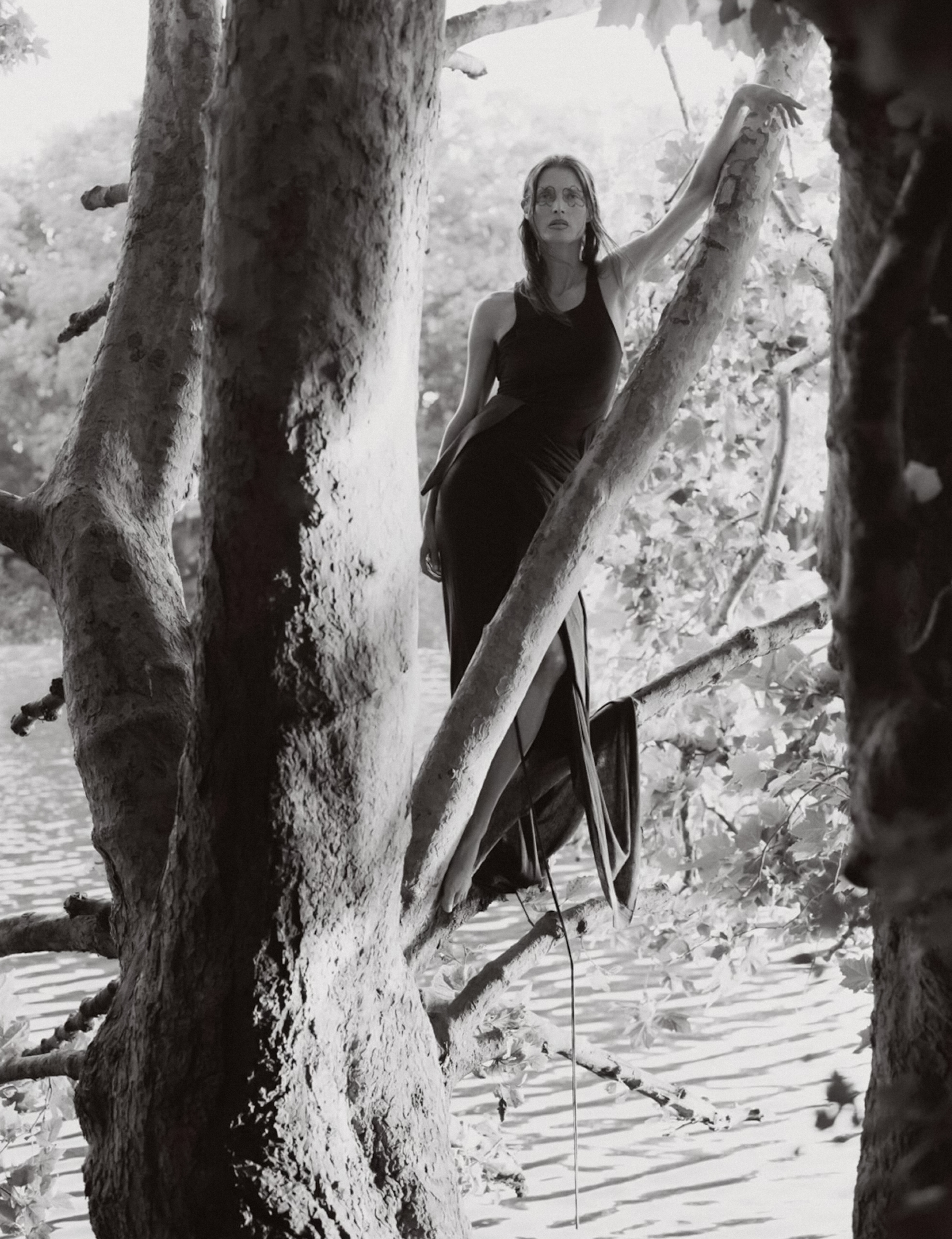 Malgosia-Bela-by-Ethan-James-Green-Past-Perfect-AnOther-Magazine-2026-27-15.png