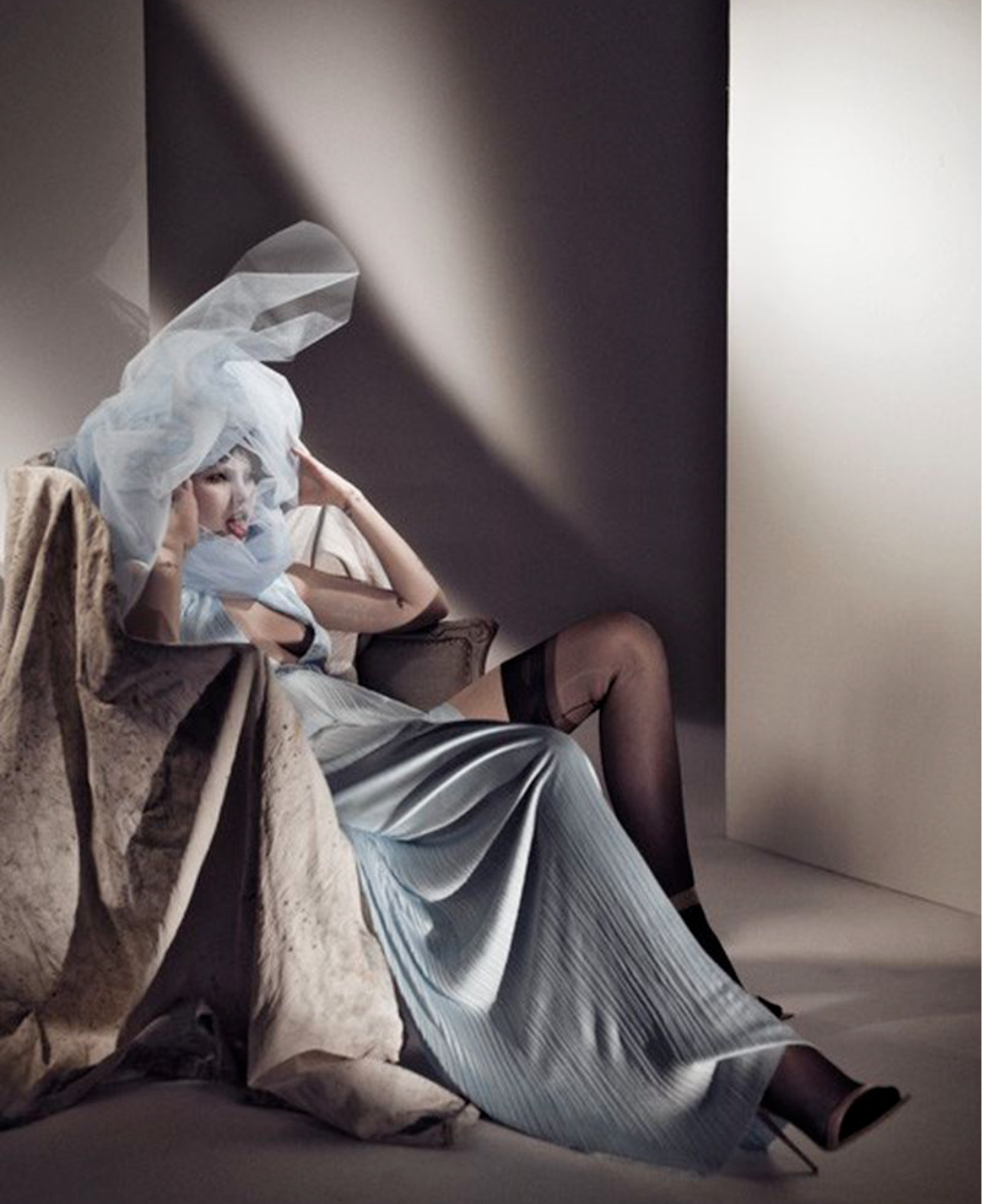 Catherine-McNeil-by-Roe-Ethridge-for-AnOther-SS-2012-1.png