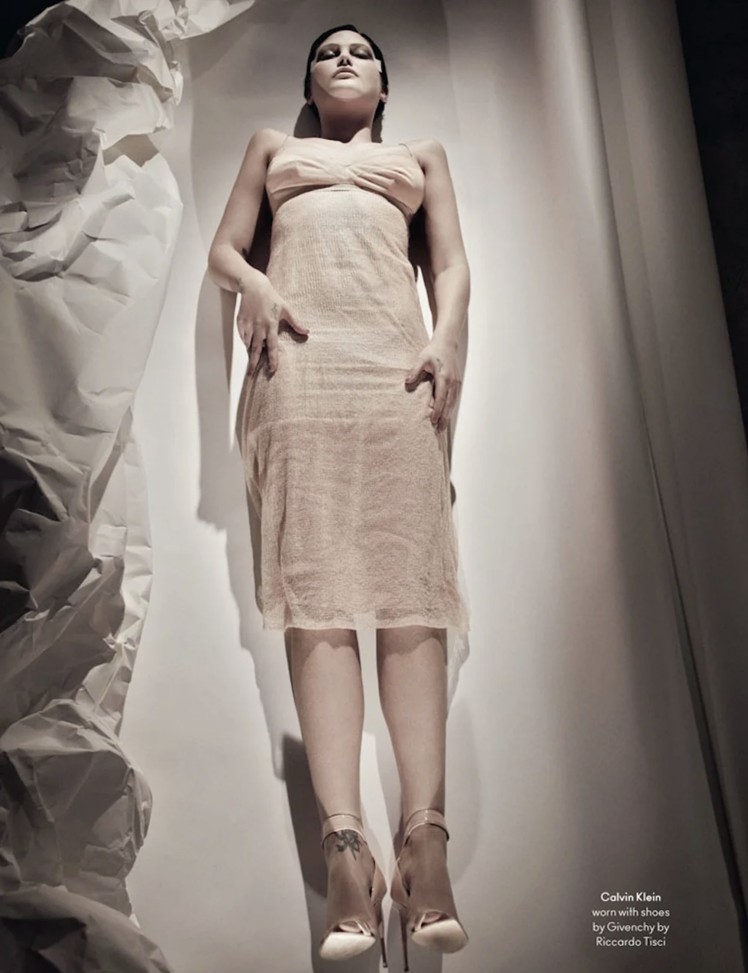Catherine-McNeil-by-Roe-Ethridge-for-AnOther-SS-2012-15.png
